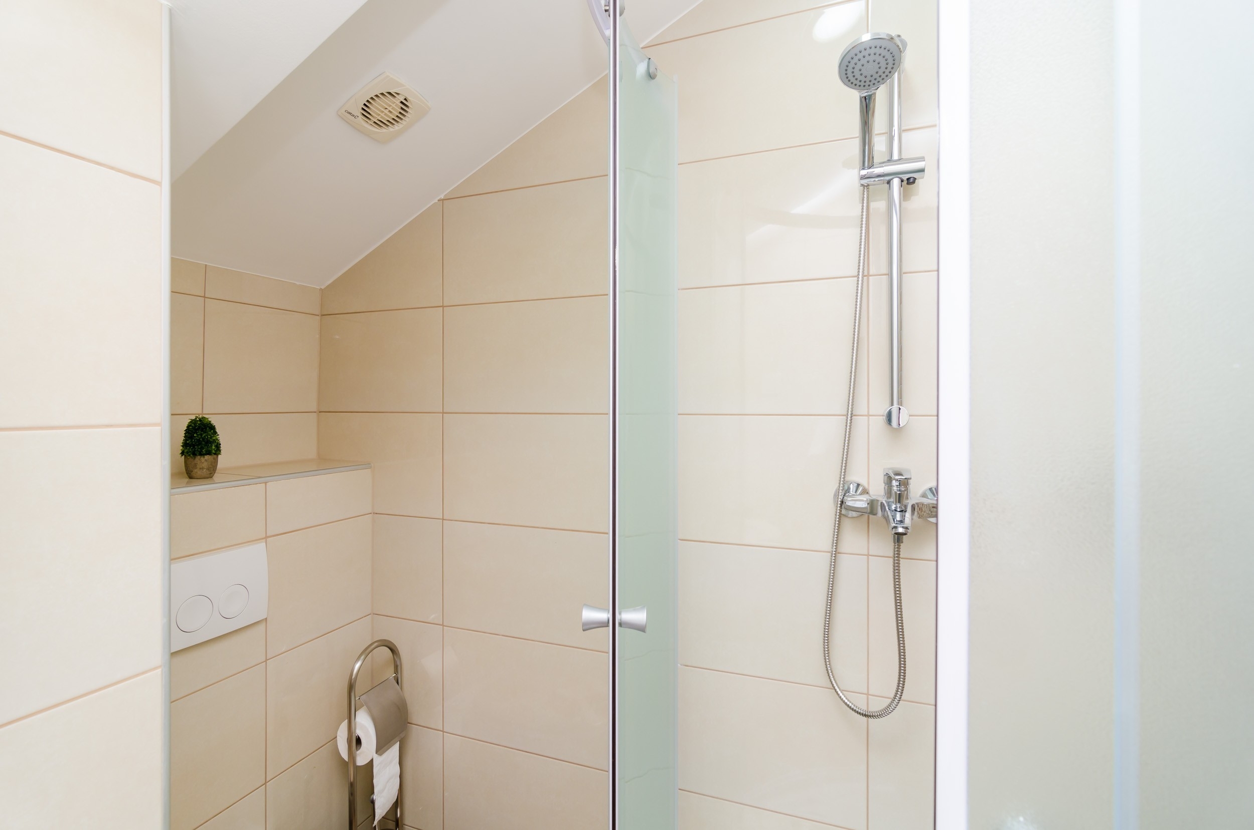 Two bedroom apartment with balcony and sea view Banići, Dubrovnik  A-a