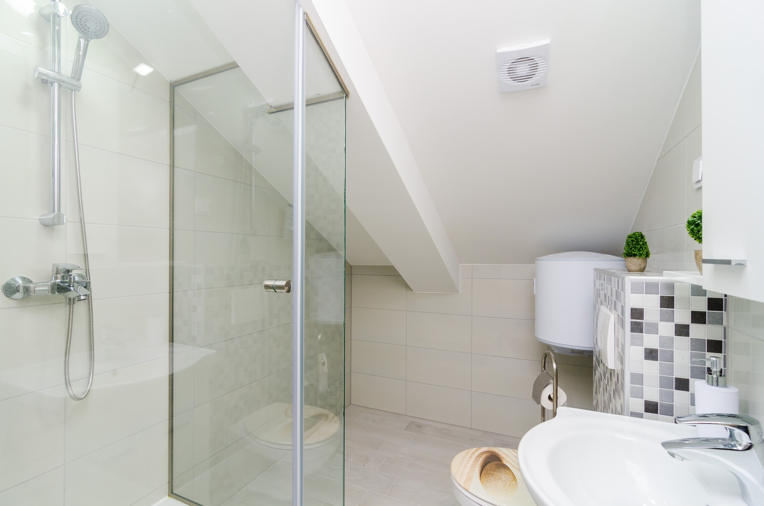 Two bedroom apartment with terrace and sea view Banići, Dubrovnik  A-b