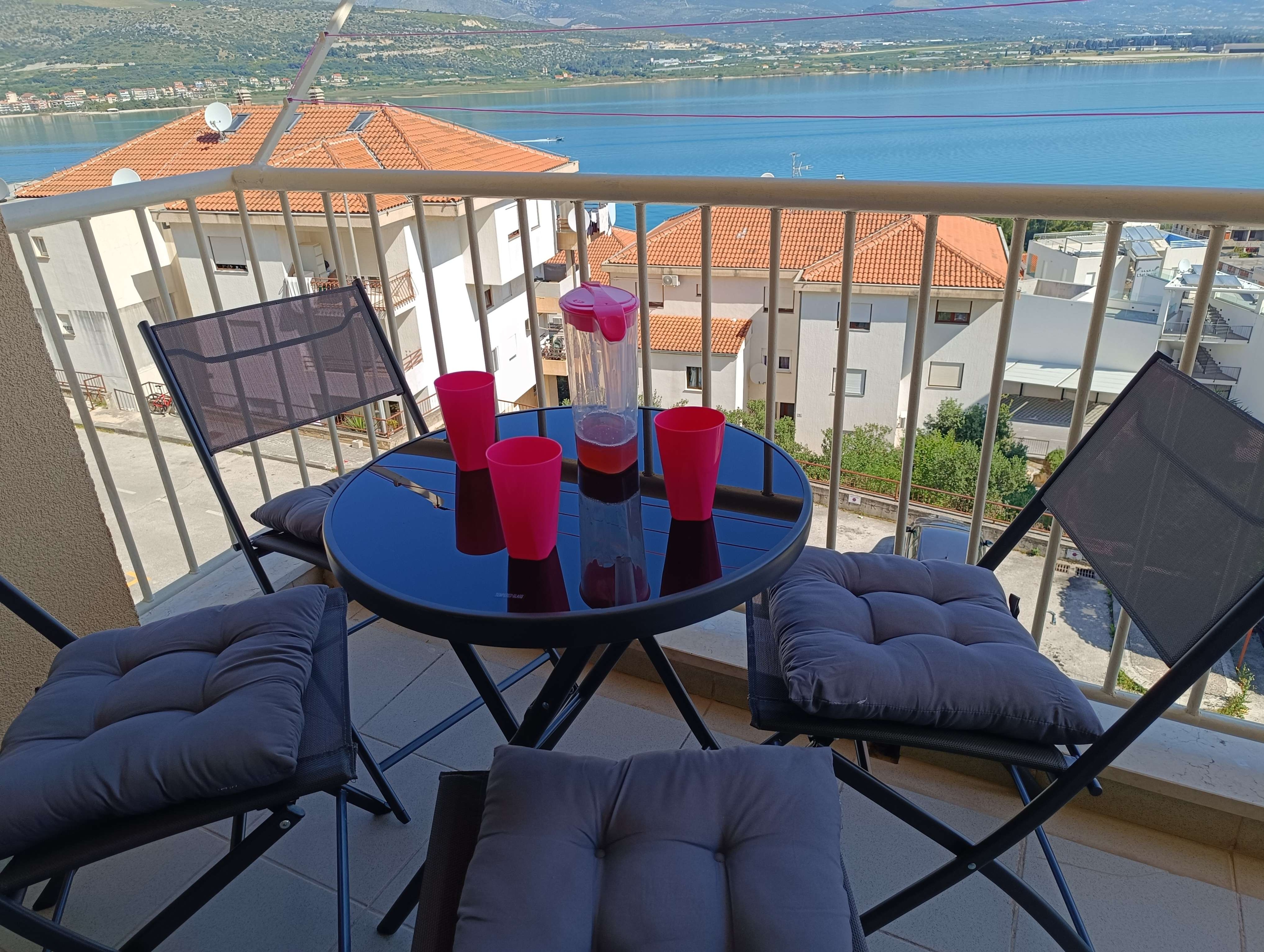 One bedroom apartment with balcony and sea view Mastrinka, Čiovo  A-a