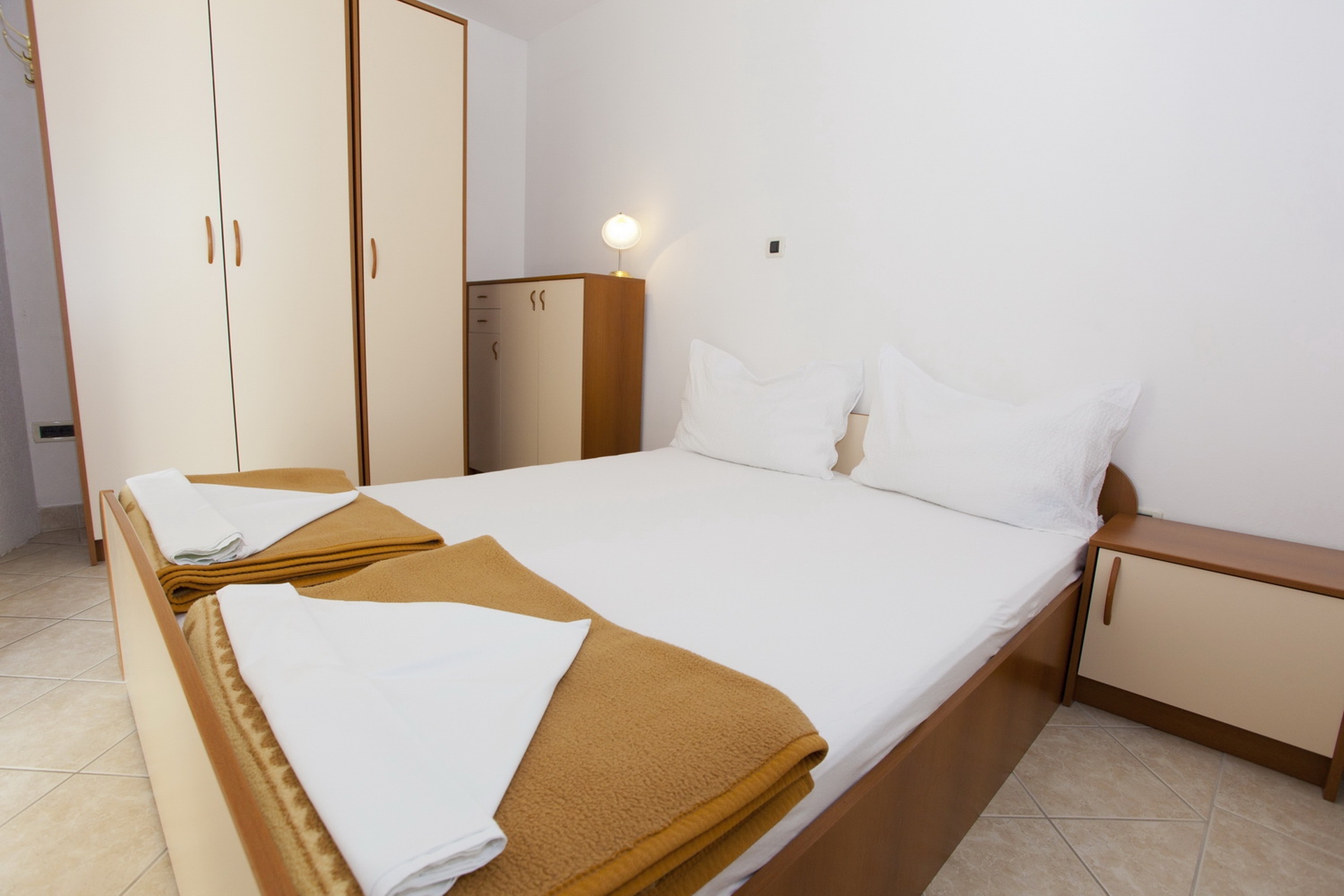 One bedroom apartment with balcony Promajna, Makarska  A-c