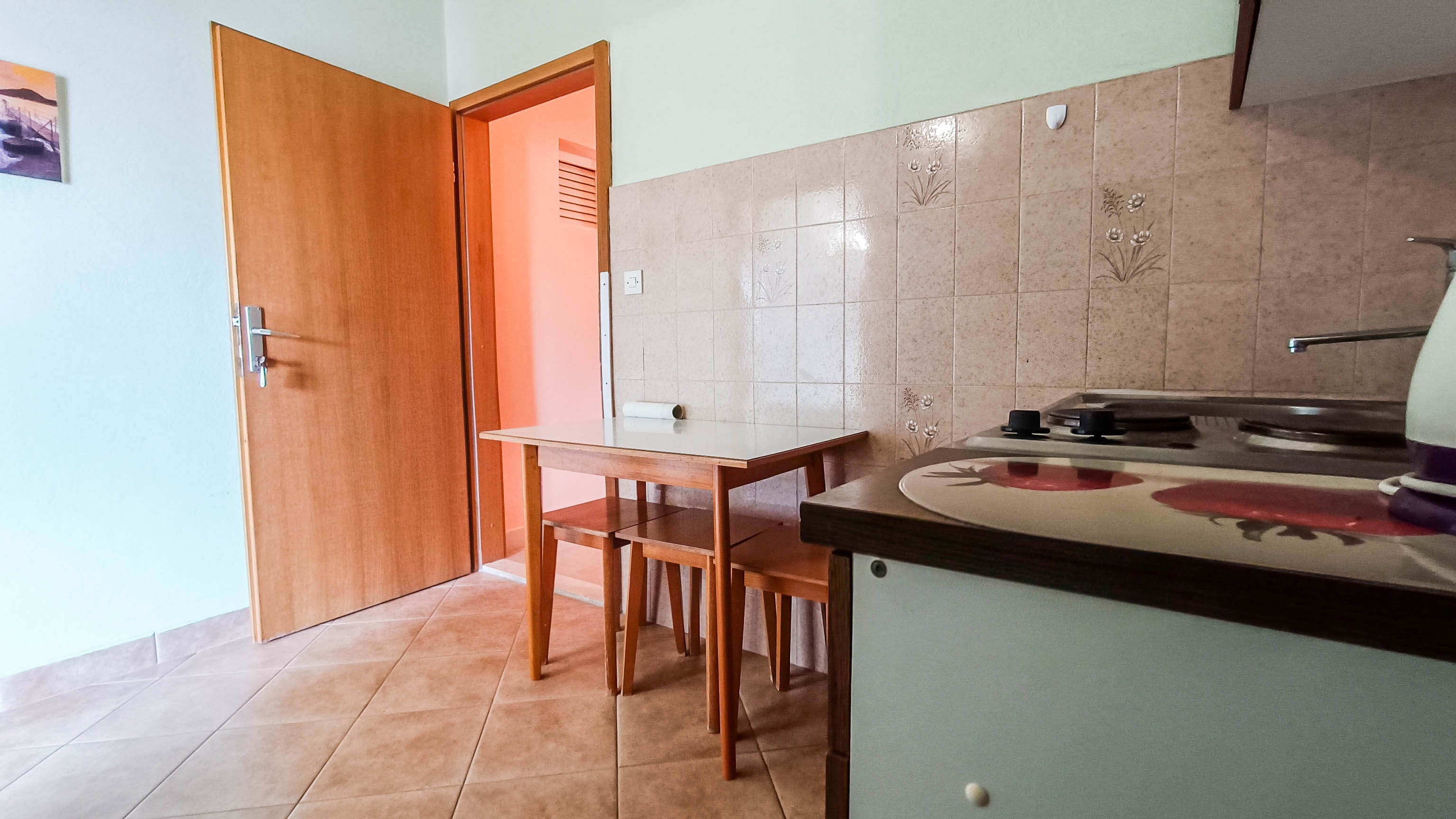 One bedroom apartment near beach Promajna, Makarska  A-a