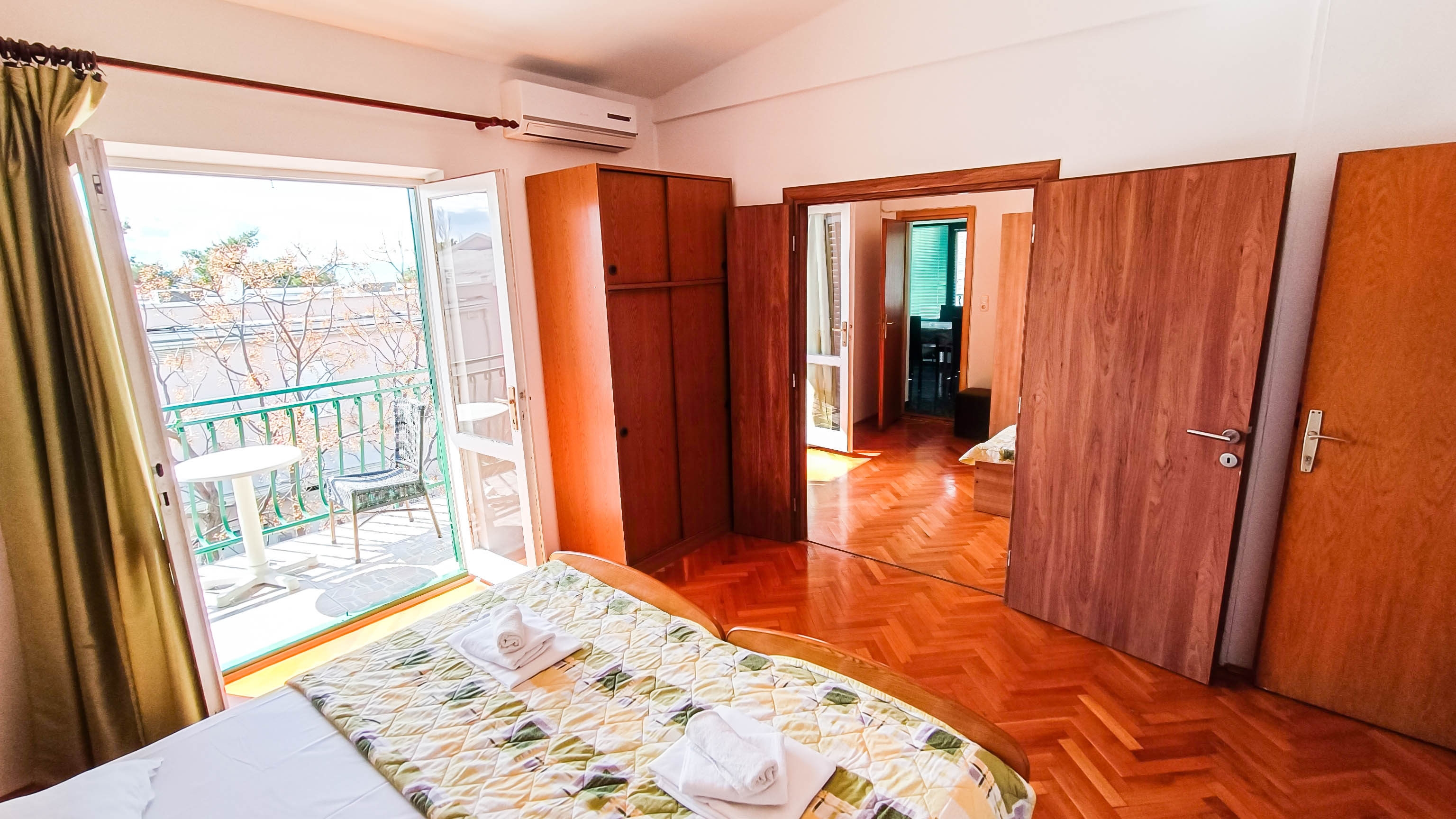 One bedroom apartment near beach Promajna, Makarska  A-b