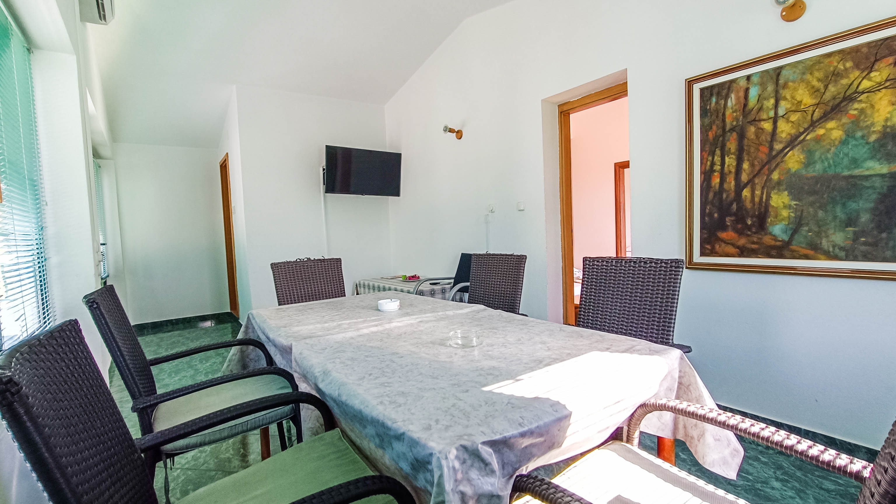 One bedroom apartment near beach Promajna, Makarska  A-b