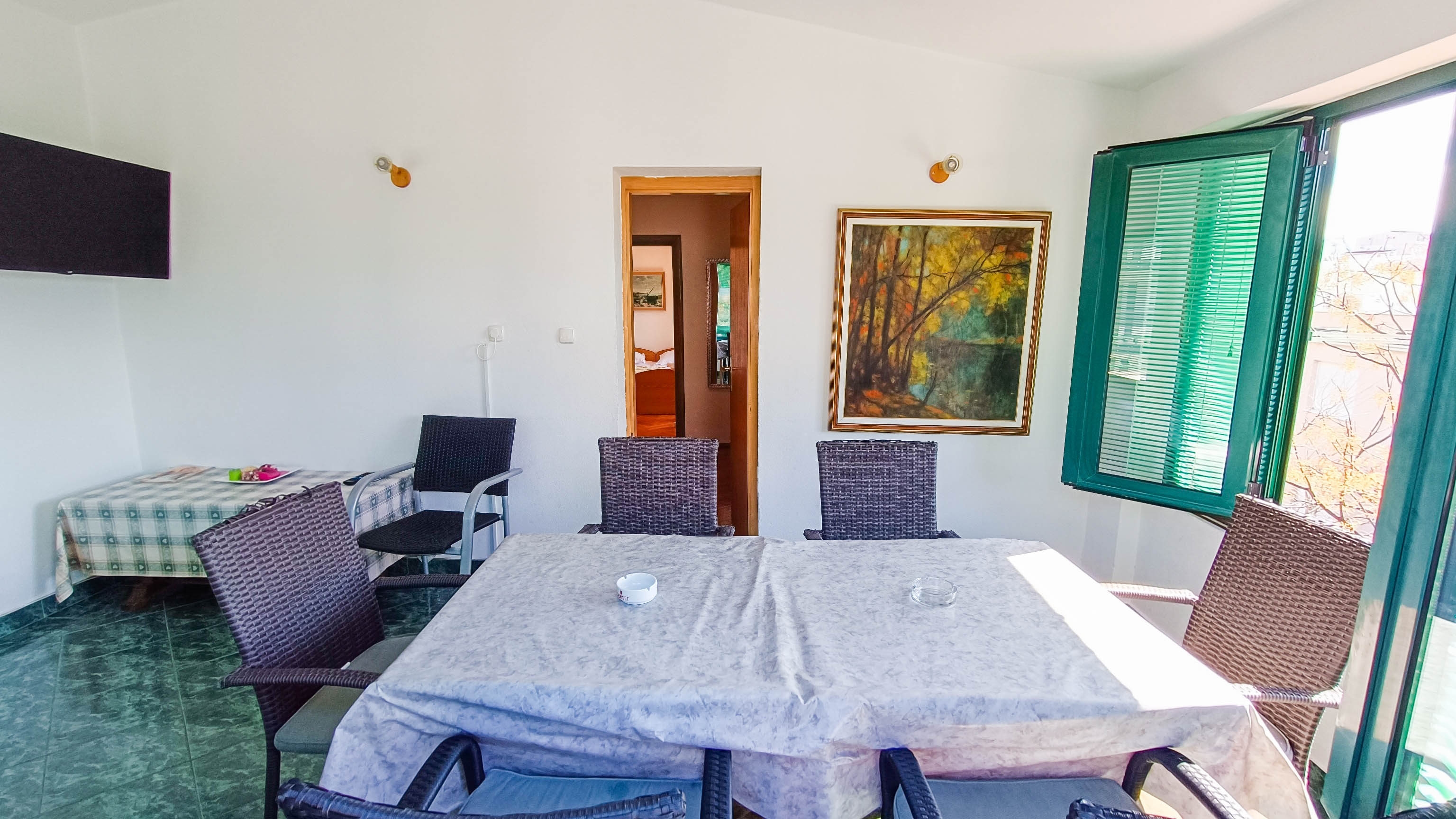 One bedroom apartment near beach Promajna, Makarska  A-b