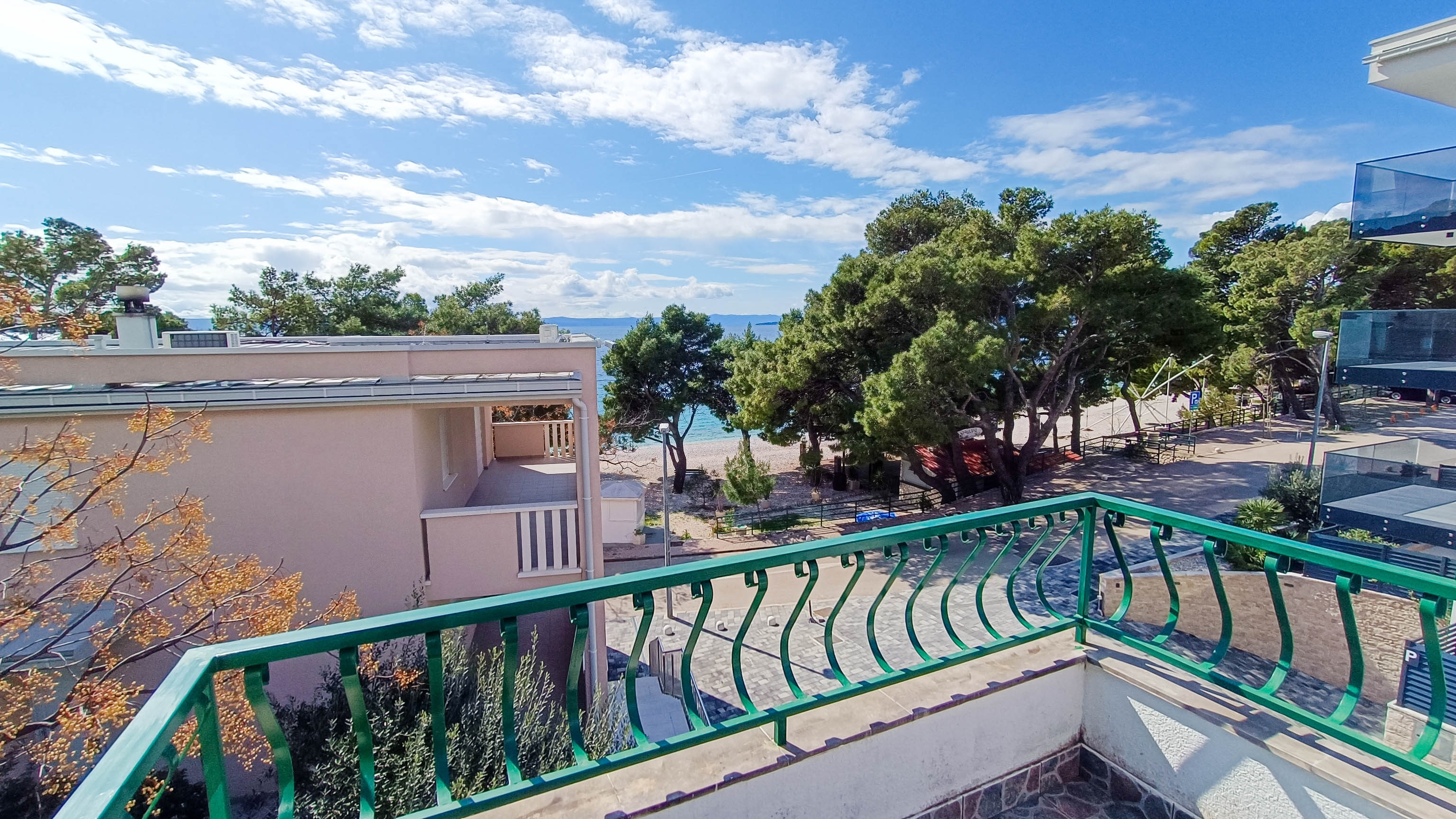 One bedroom apartment near beach Promajna, Makarska  A-b