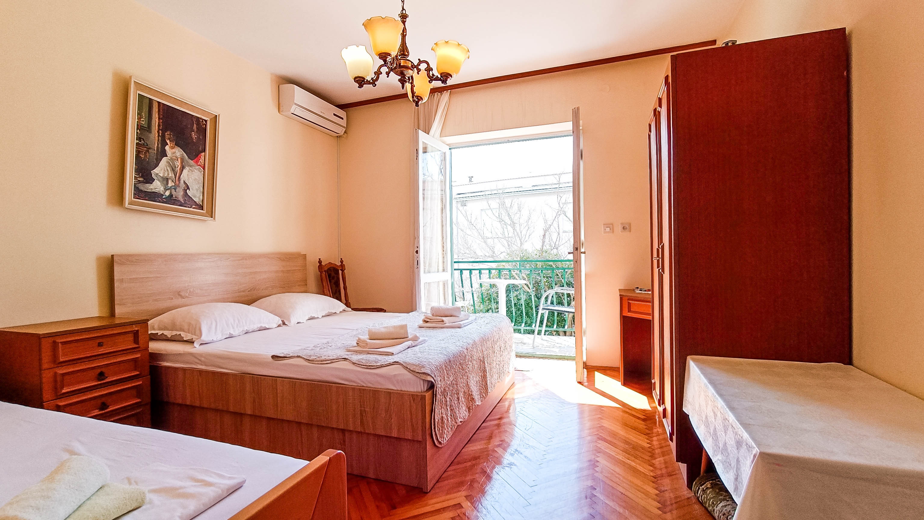 Four bedroom apartment near beach Promajna, Makarska  A-c