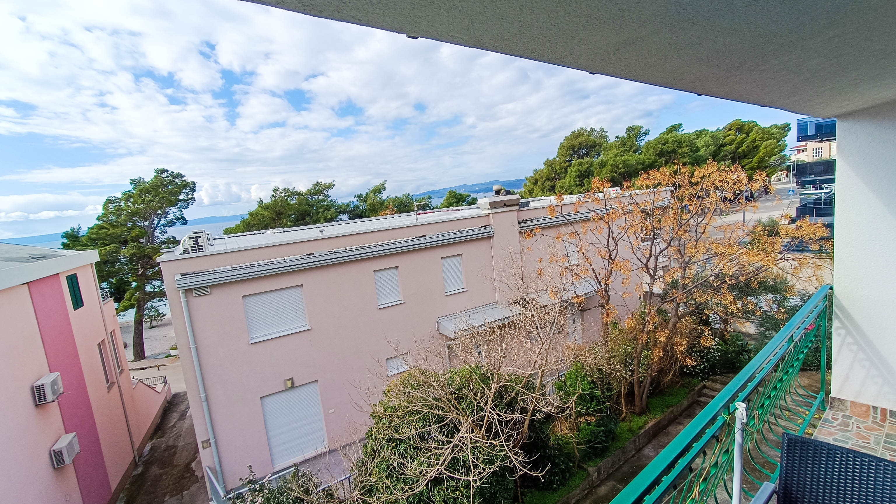 One bedroom apartment near beach Promajna, Makarska  A-e