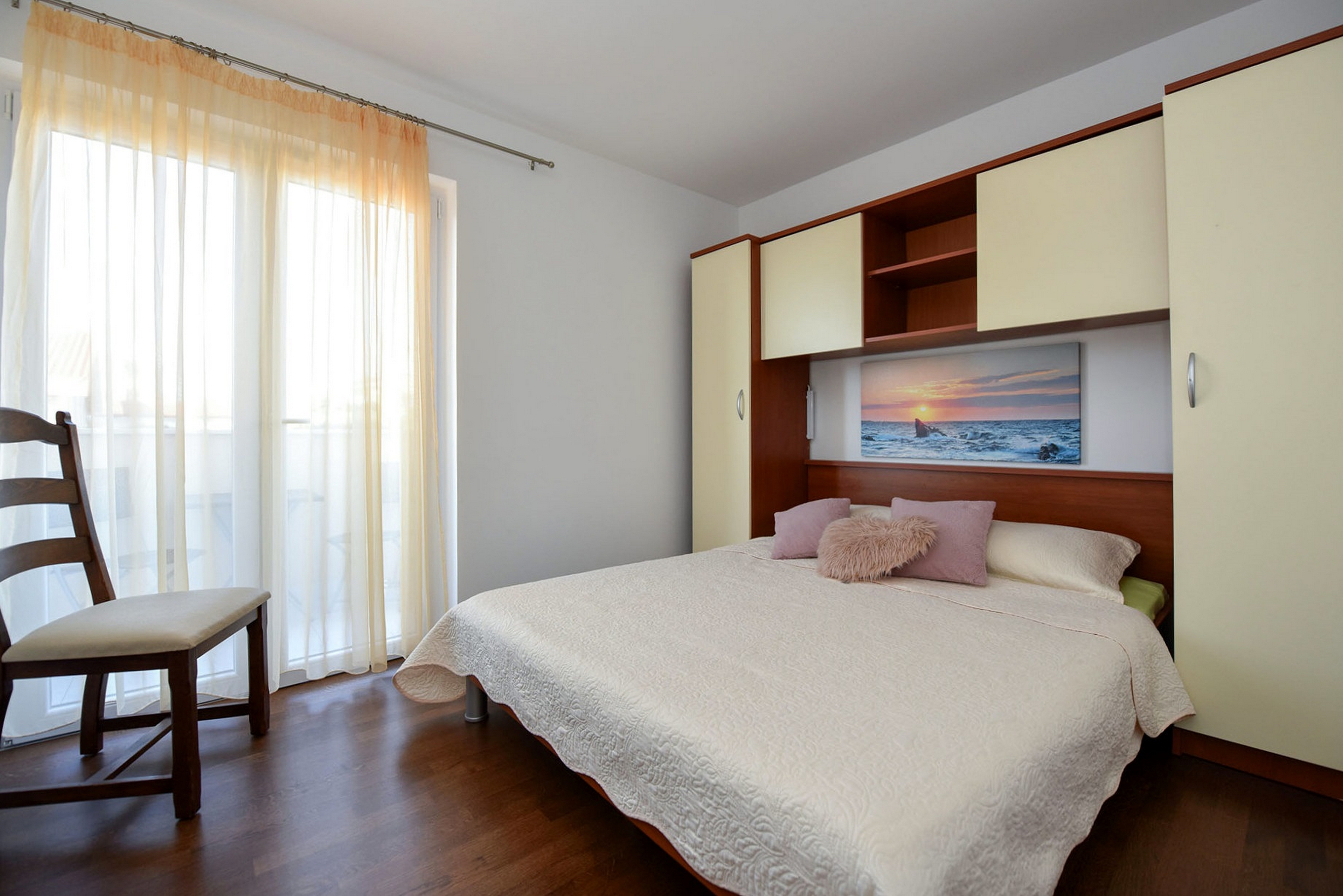 Two bedroom apartment with balcony and sea view Mandre, Pag (A-23187-d)