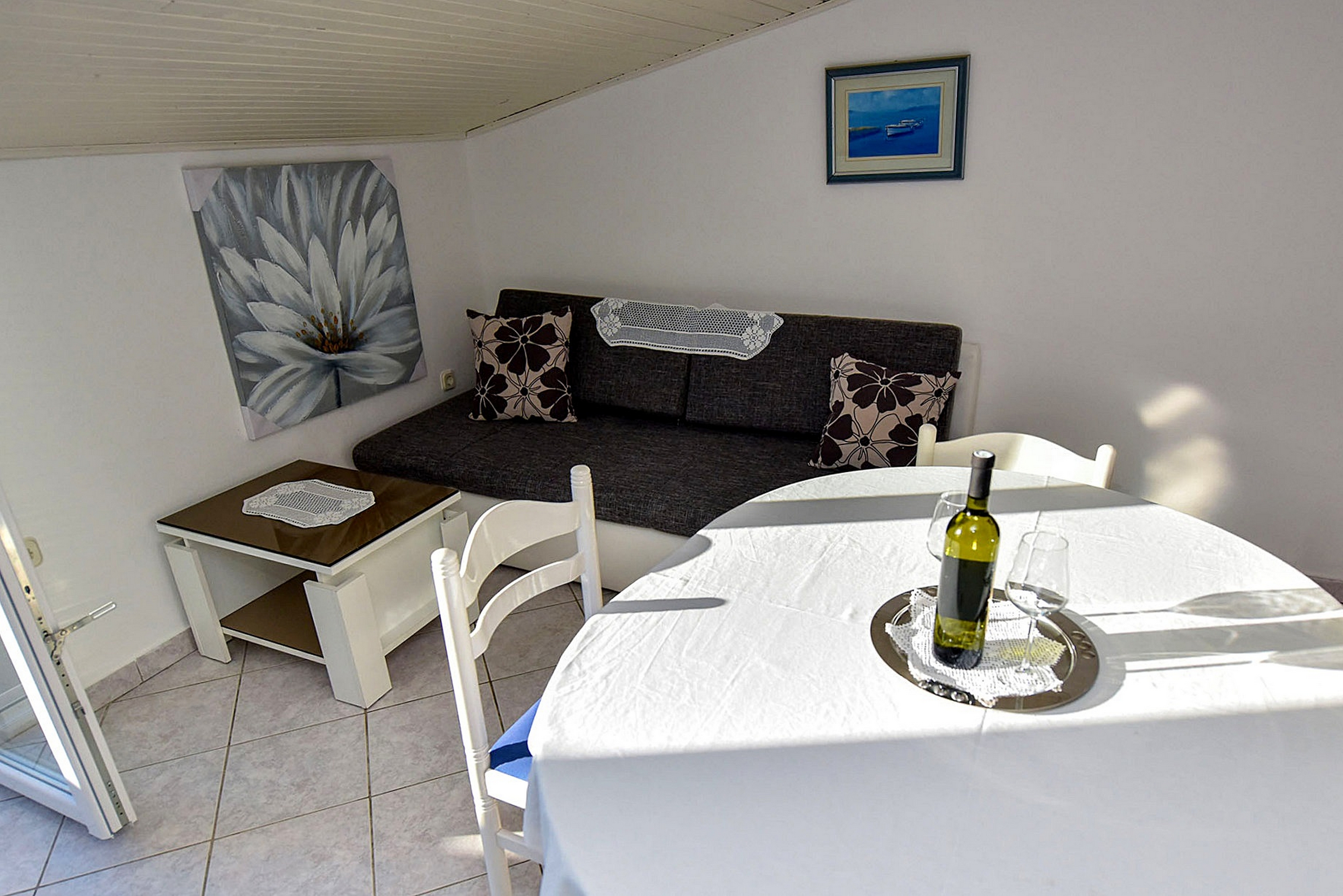 Two bedroom apartment with balcony and sea view Mandre, Pag (A-23187-f) Two bedroom apartment with balcony and sea view Mandre, Pag (A-23187-f)