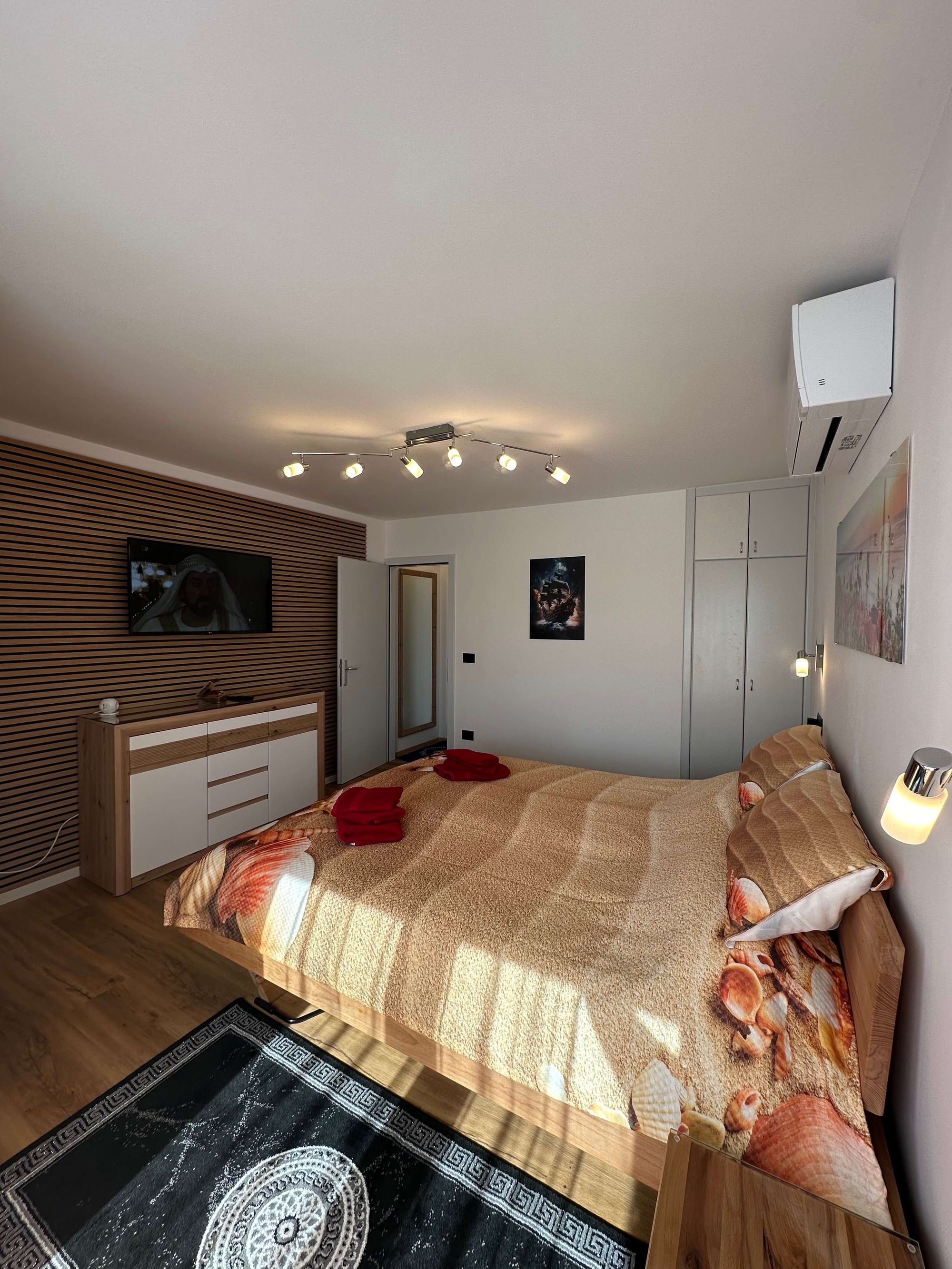 One bedroom apartment with terrace Rovinj  A-c