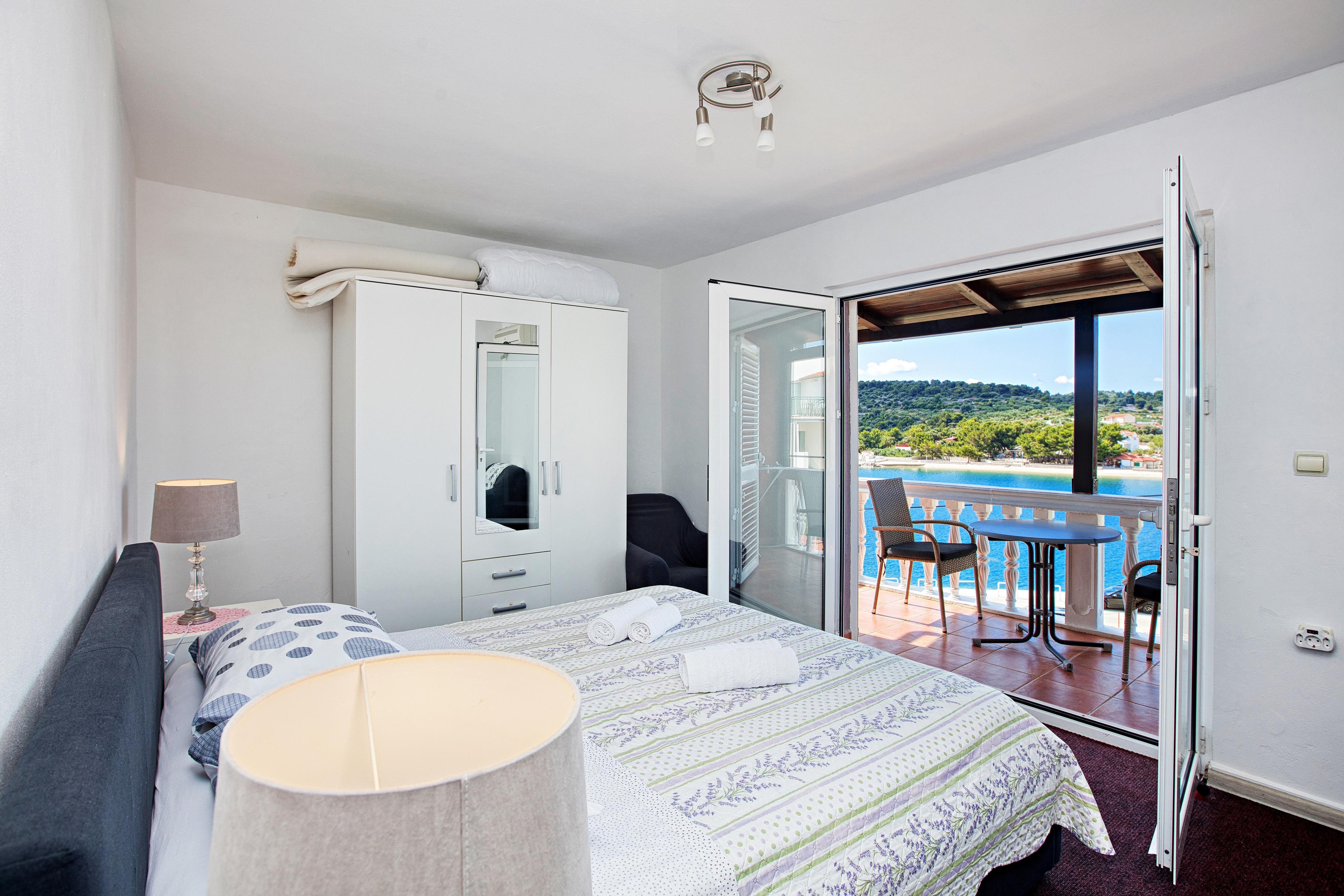 One bedroom apartment near beach Jezera, Murter (A-23192-a) One bedroom apartment near beach Jezera, Murter (A-23192-a)