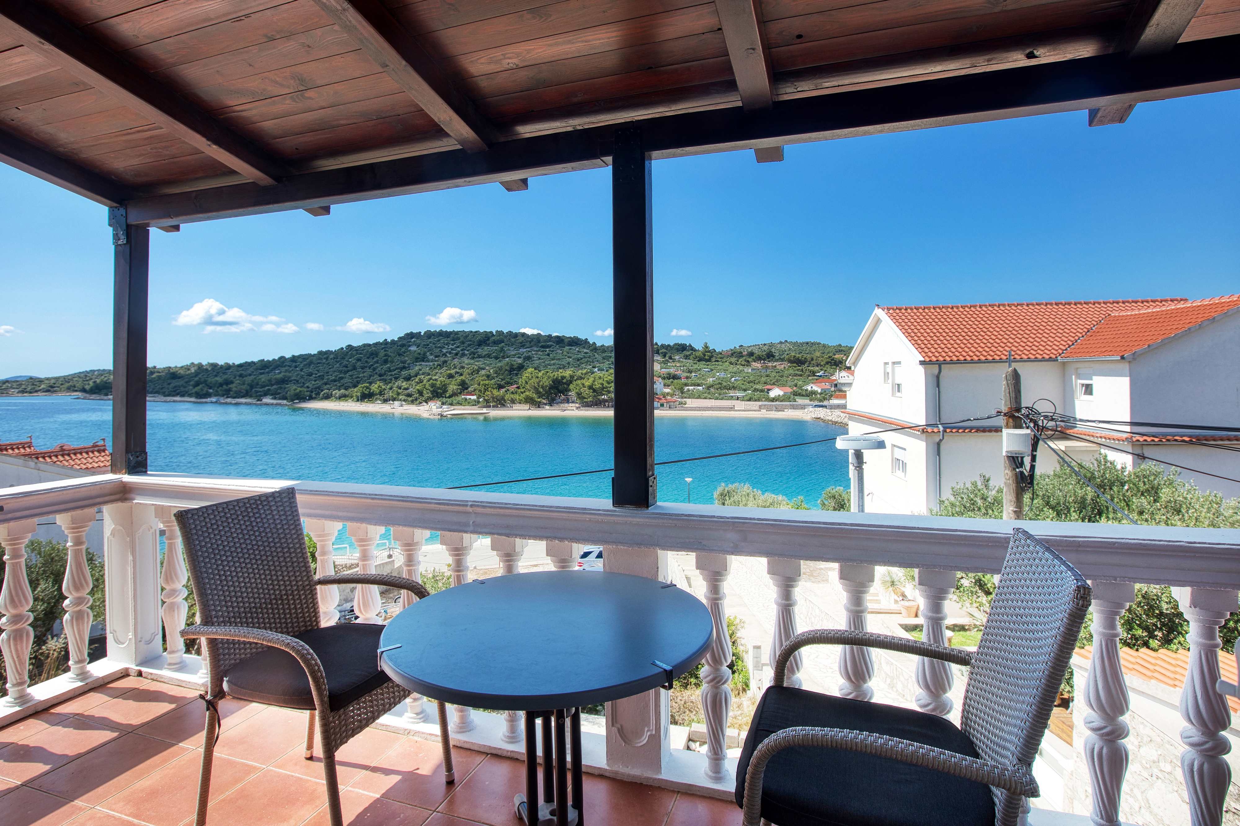 One bedroom apartment near beach Jezera, Murter  A-a