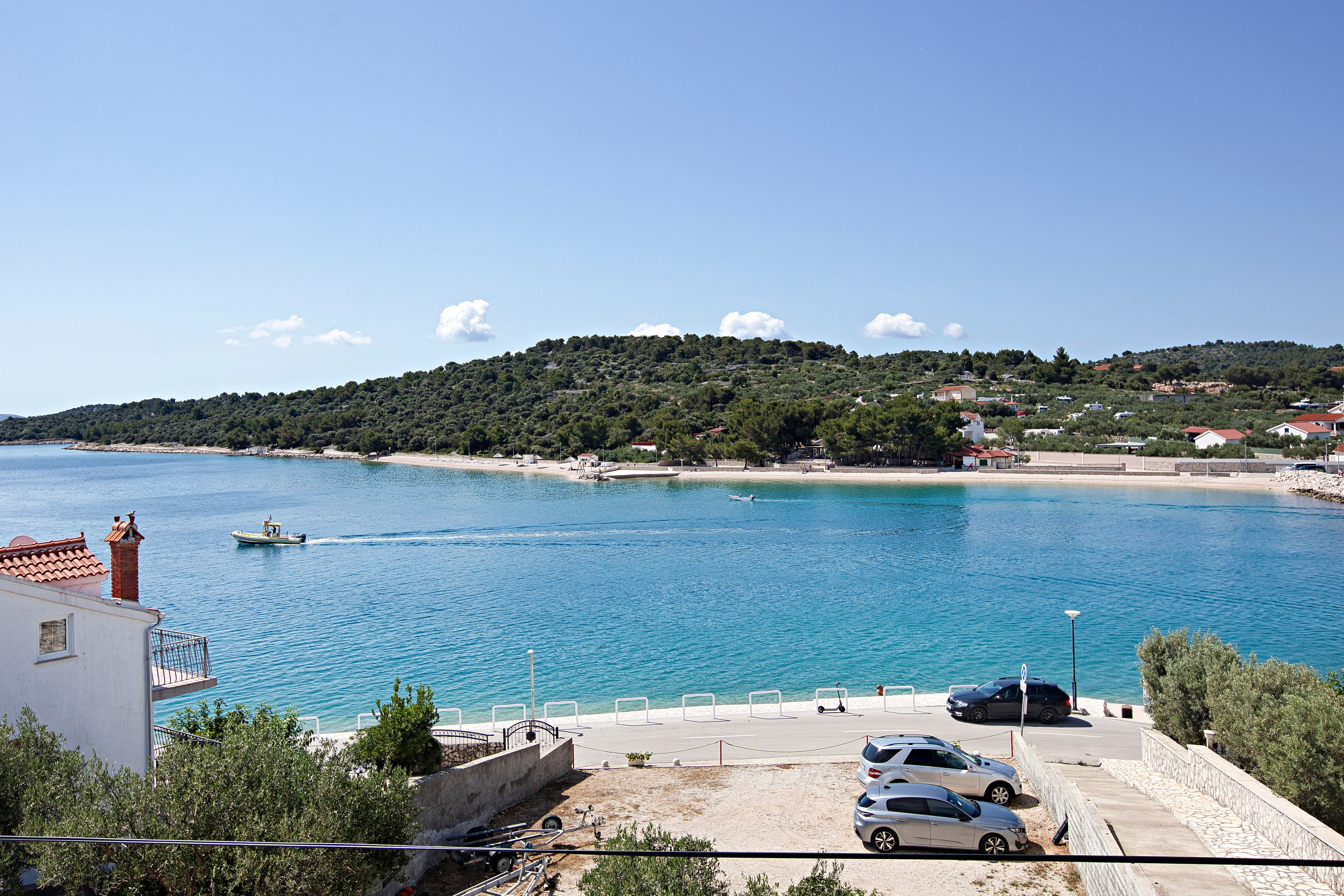 One bedroom apartment near beach Jezera, Murter  A-a