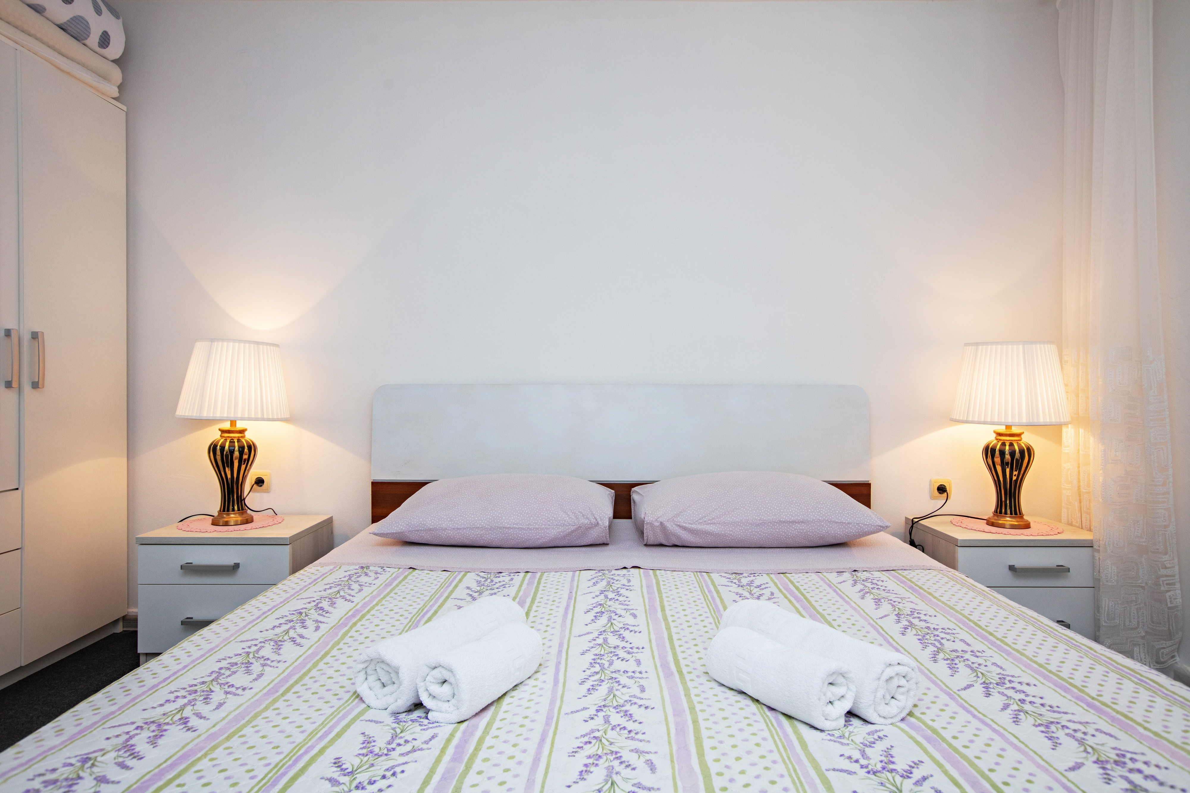 One bedroom apartment near beach Jezera, Murter  A-b