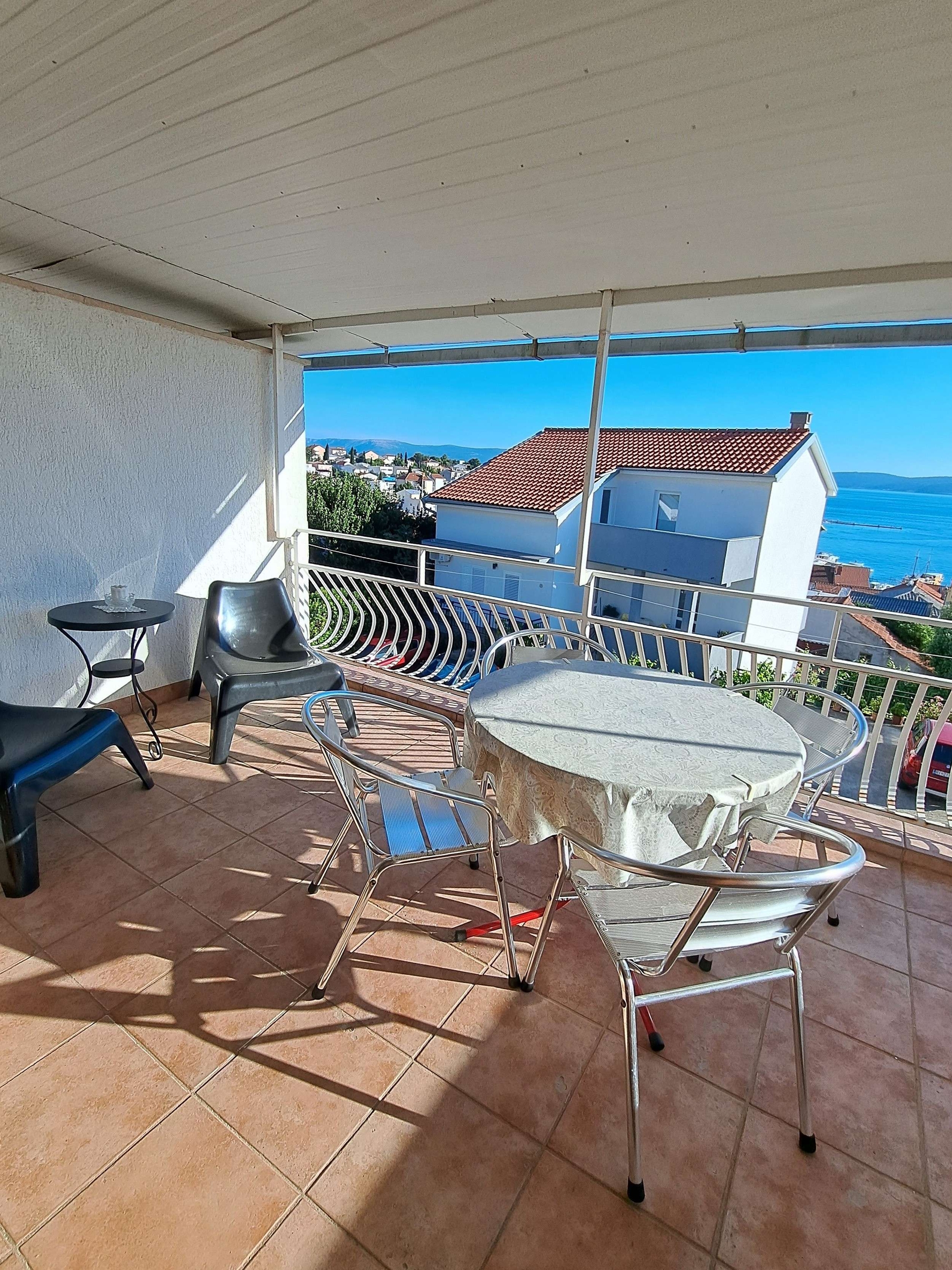Two bedroom apartment with terrace and sea view Selce, Crikvenica  A-a