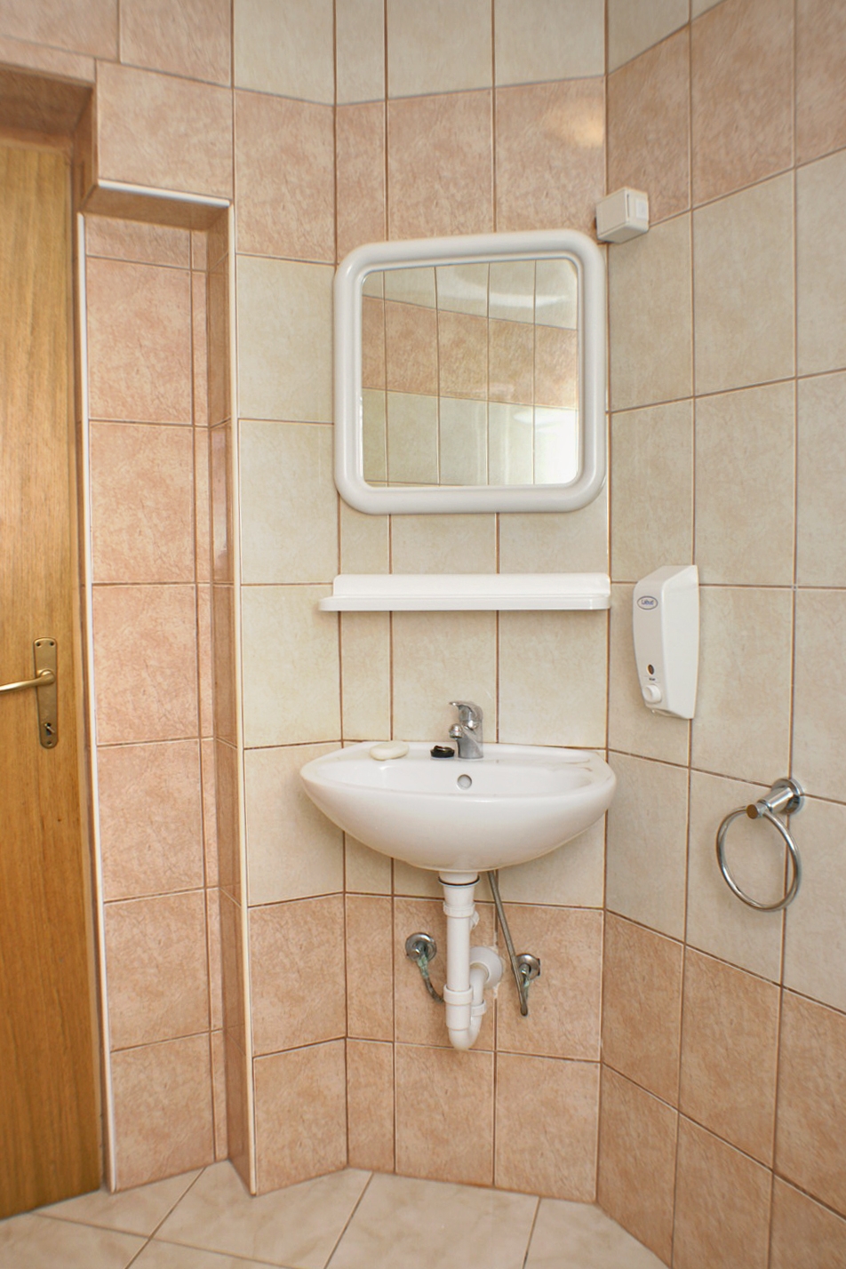 Two bedroom apartment with terrace Povljana, Pag  A-c