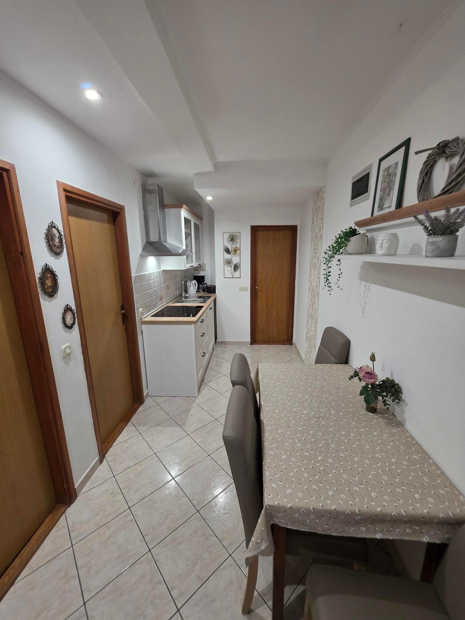 Two bedroom apartment with terrace Povljana, Pag (A-232-c) Two bedroom apartment with terrace Povljana, Pag (A-232-c)