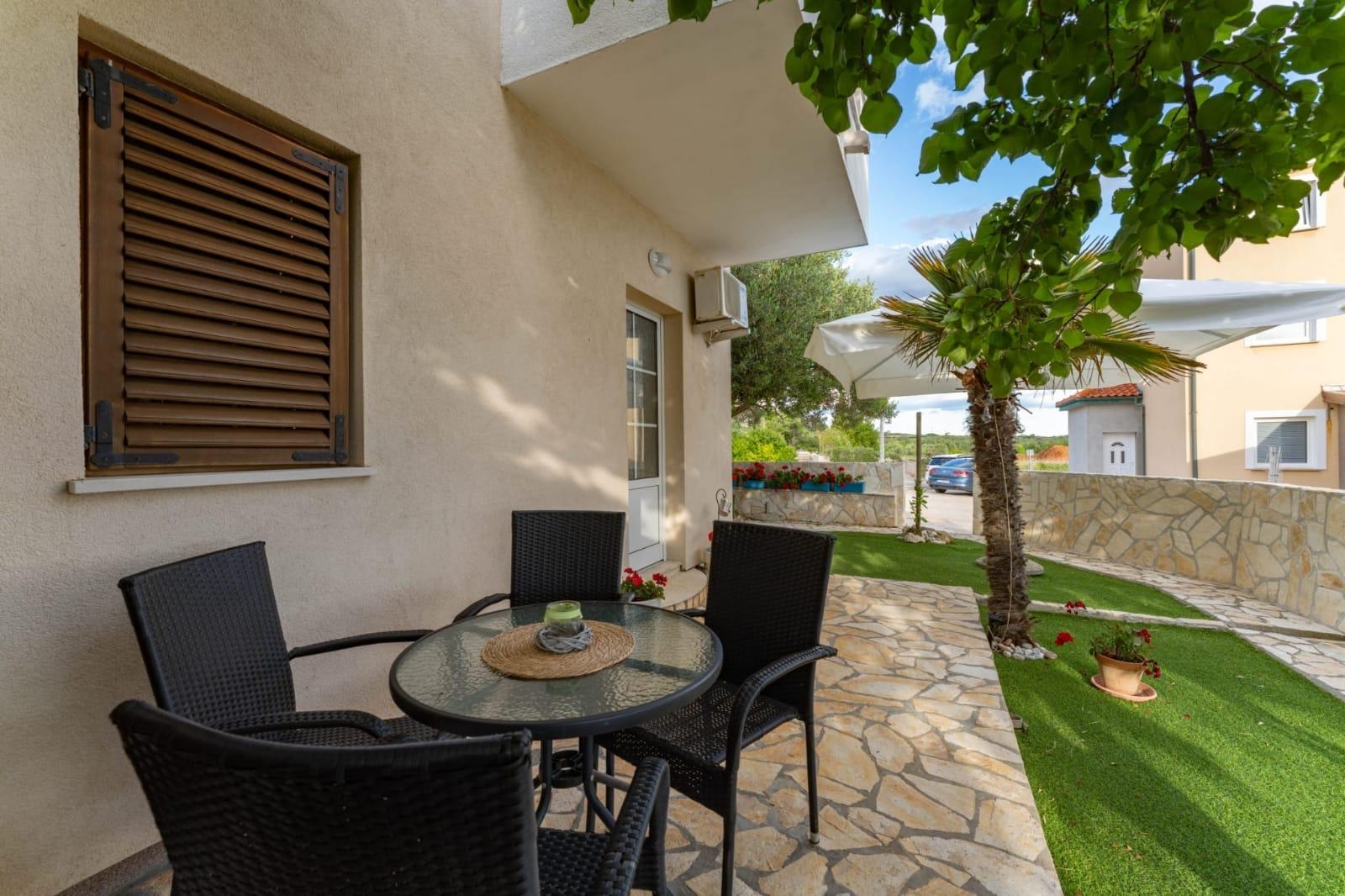 One bedroom apartment with terrace and sea view Povljana, Pag (A-232-d) One bedroom apartment with terrace and sea view Povljana, Pag (A-232-d)