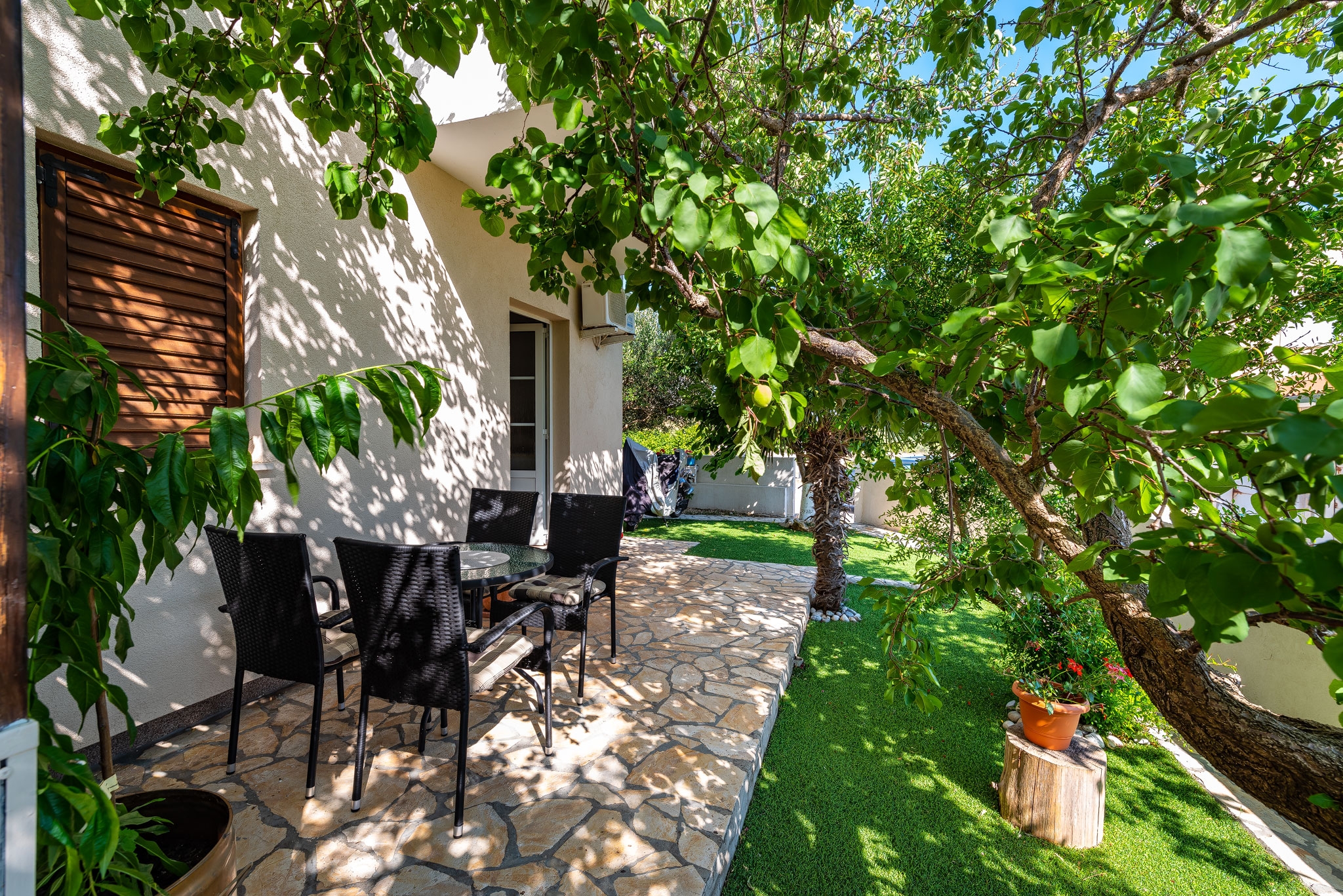 One bedroom apartment with terrace and sea view Povljana, Pag  A-d