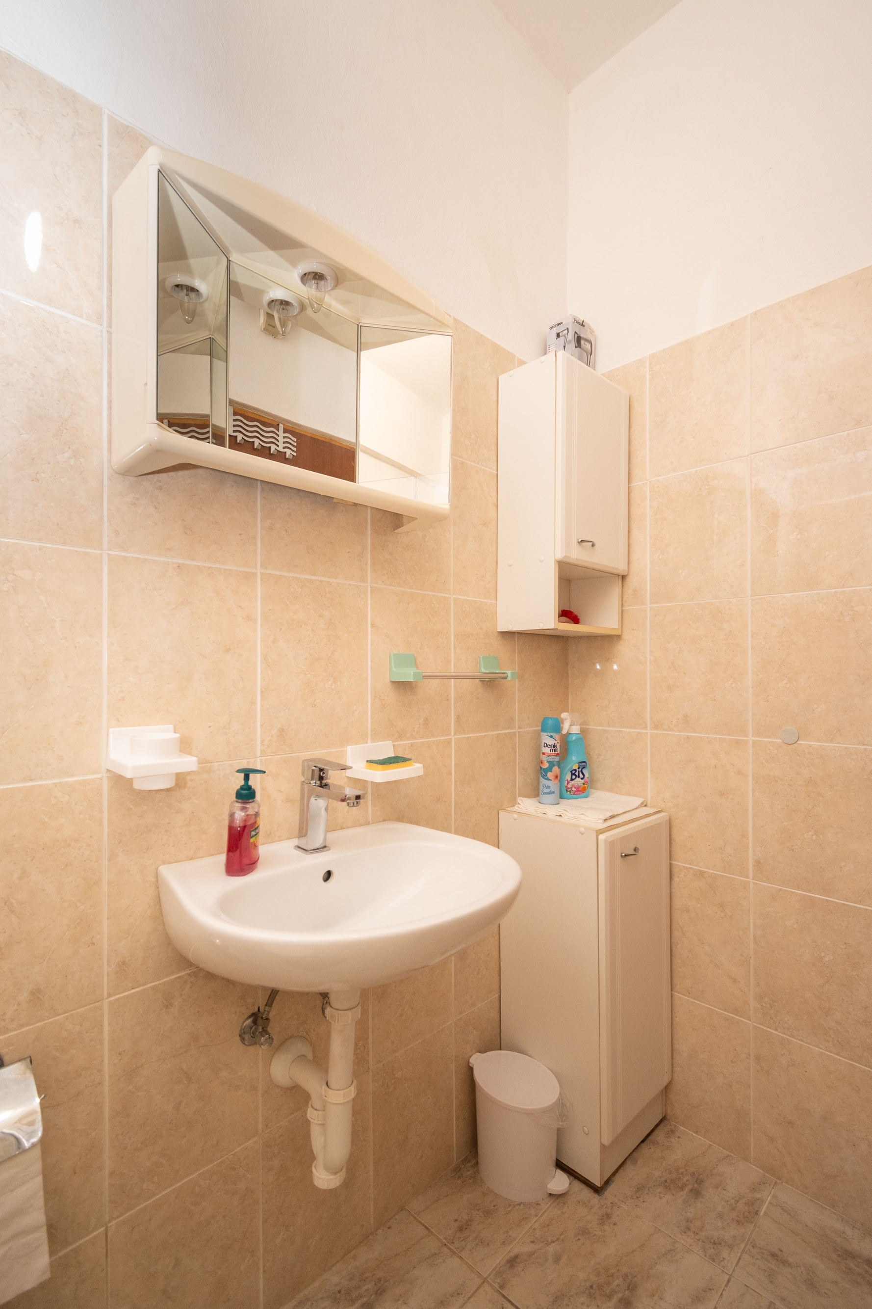 Three bedroom apartment near beach Zaglav, Dugi otok  A-a