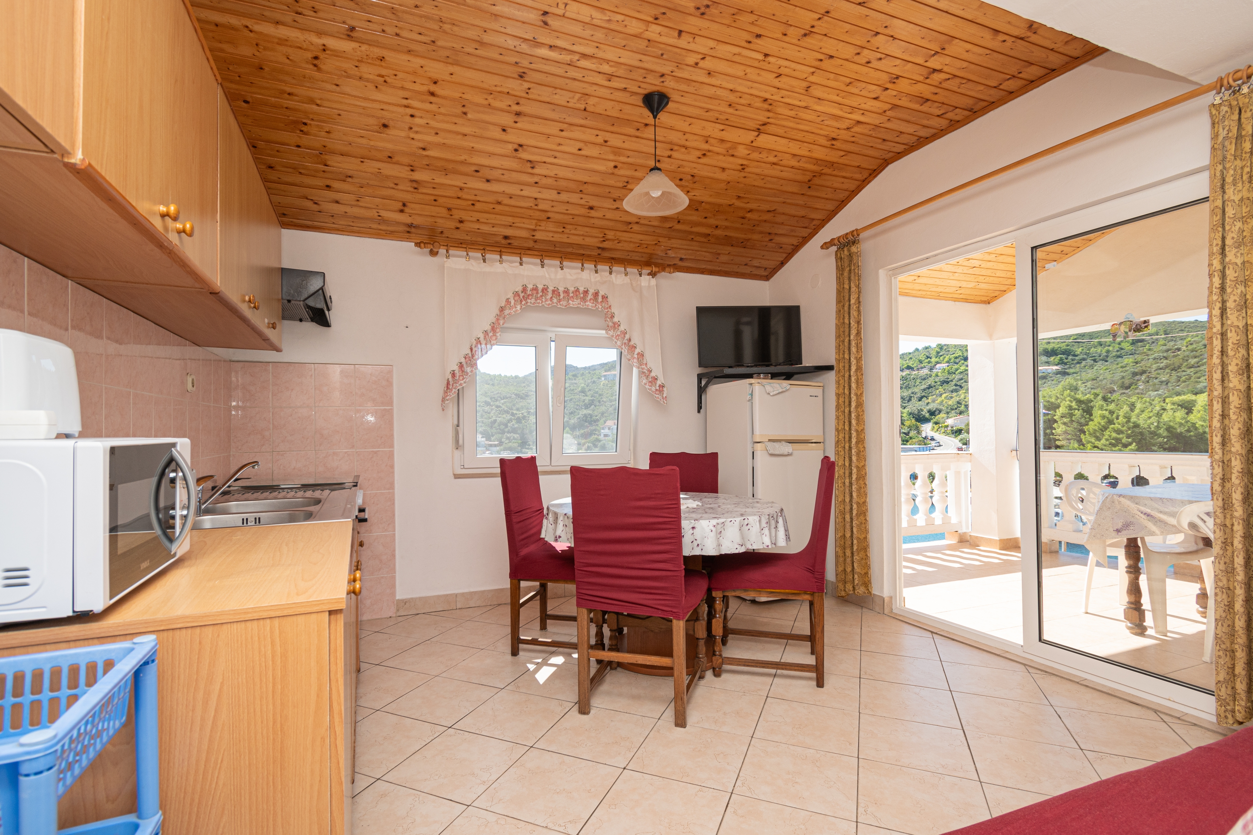 Three bedroom apartment near beach Zaglav, Dugi otok (A-23204-a)