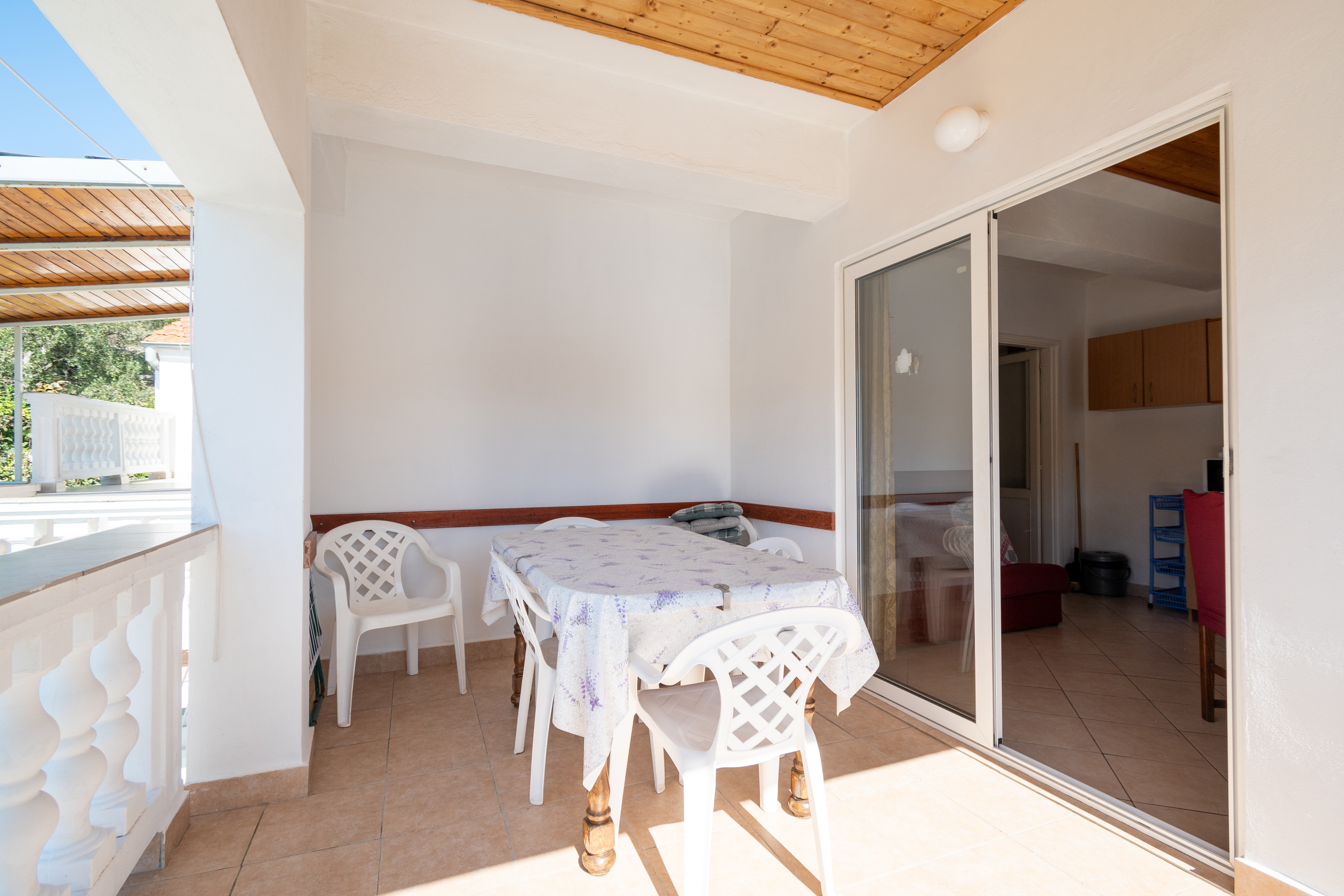 Three bedroom apartment near beach Zaglav, Dugi otok  A-a