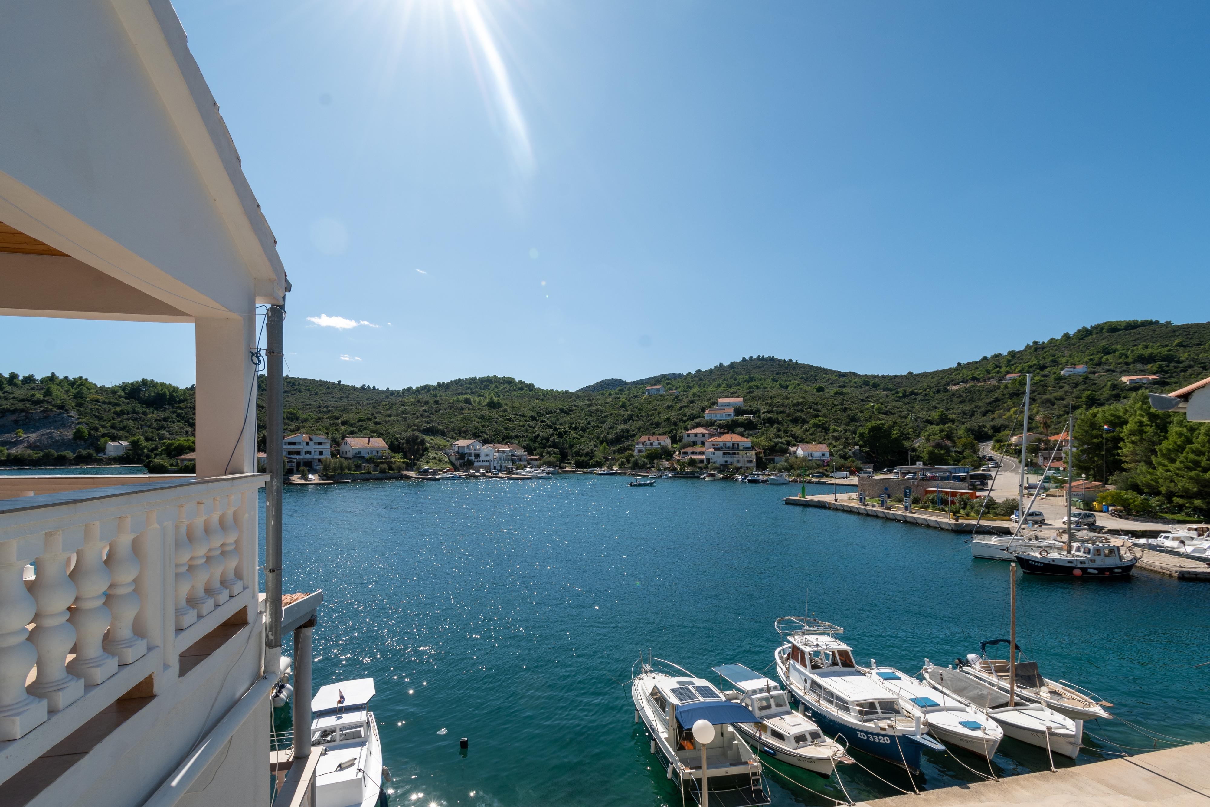 Three bedroom apartment near beach Zaglav, Dugi otok  A-a