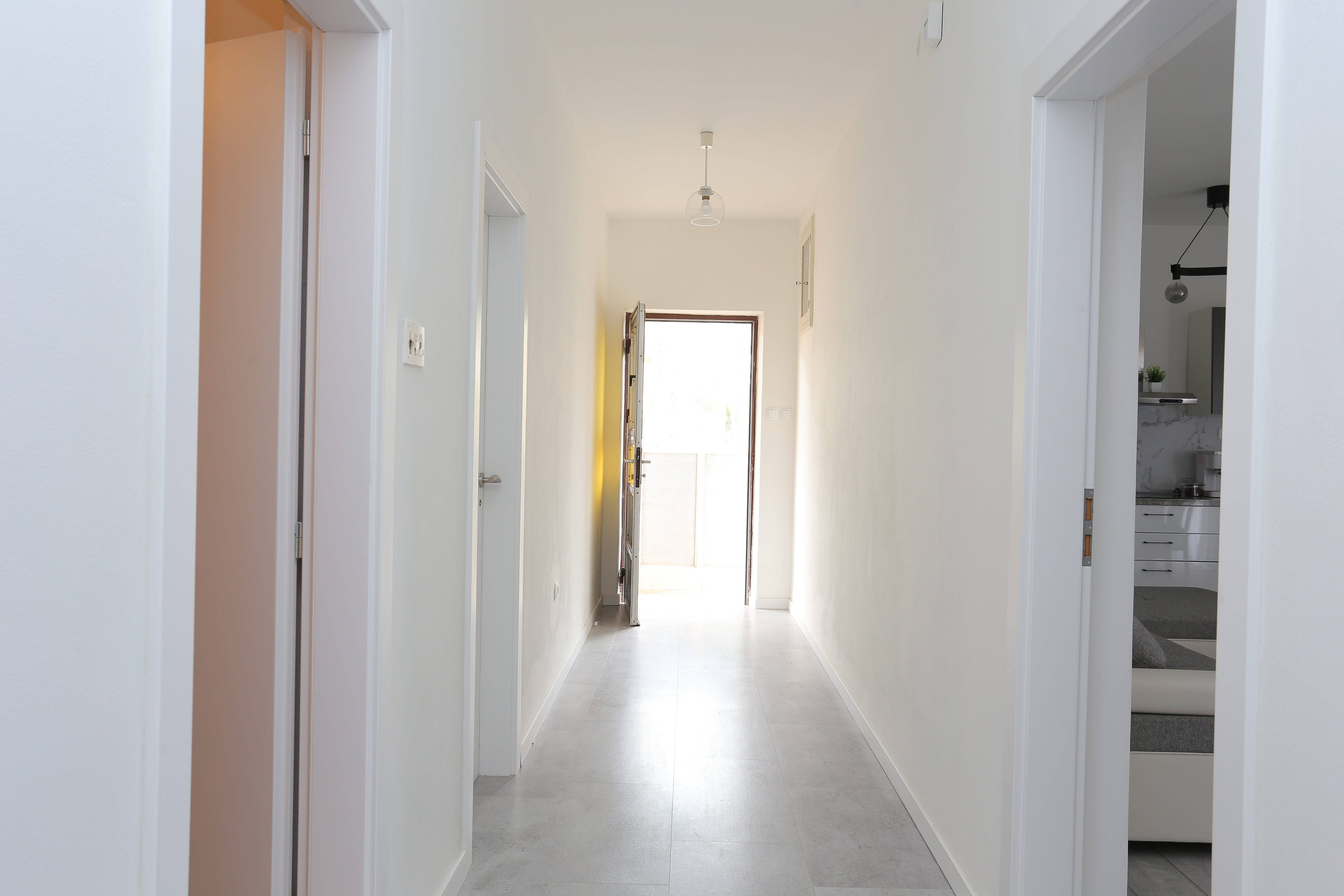 Two bedroom apartment with balcony and sea view Trogir  A-b