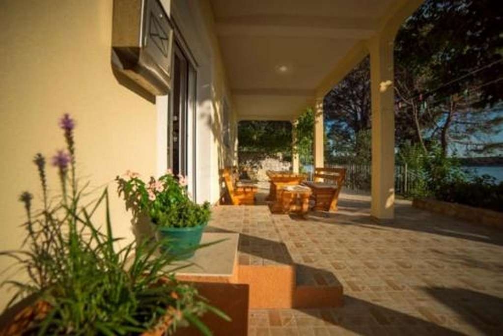 Two bedroom apartment near beach Banjol, Rab (A-23210-c) Two bedroom apartment near beach Banjol, Rab (A-23210-c)