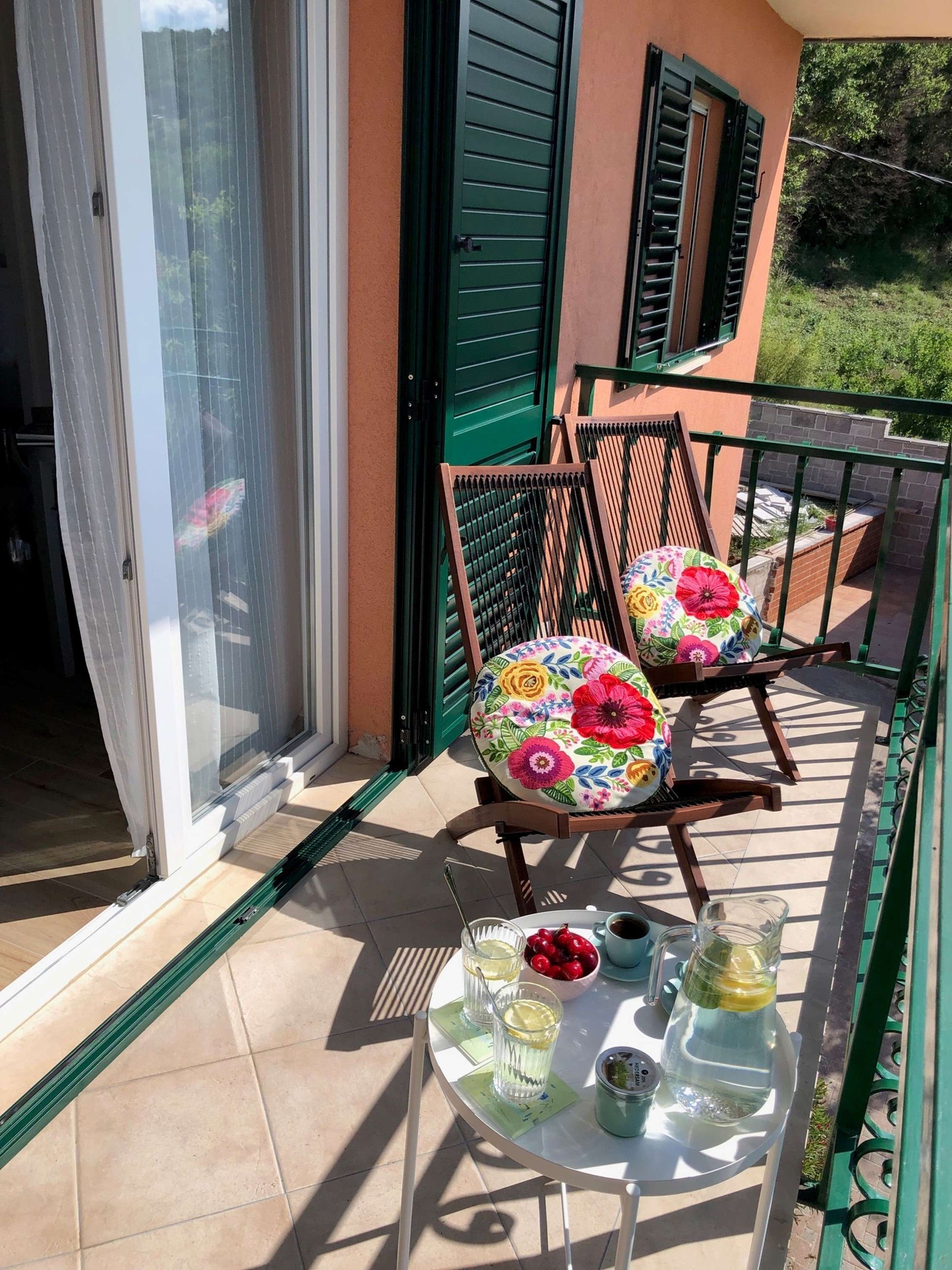 Three bedroom apartment with balcony Otok, Zagora  A-a