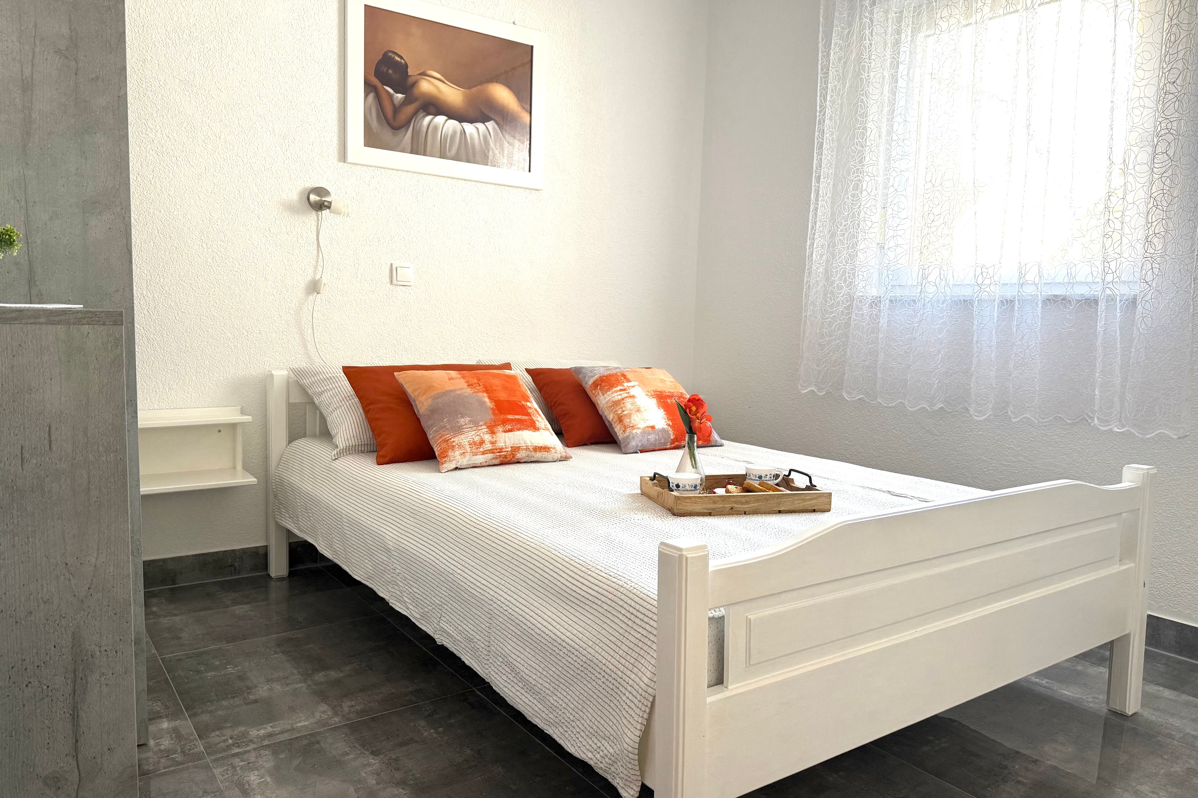 Three bedroom apartment with terrace Vir  A-a