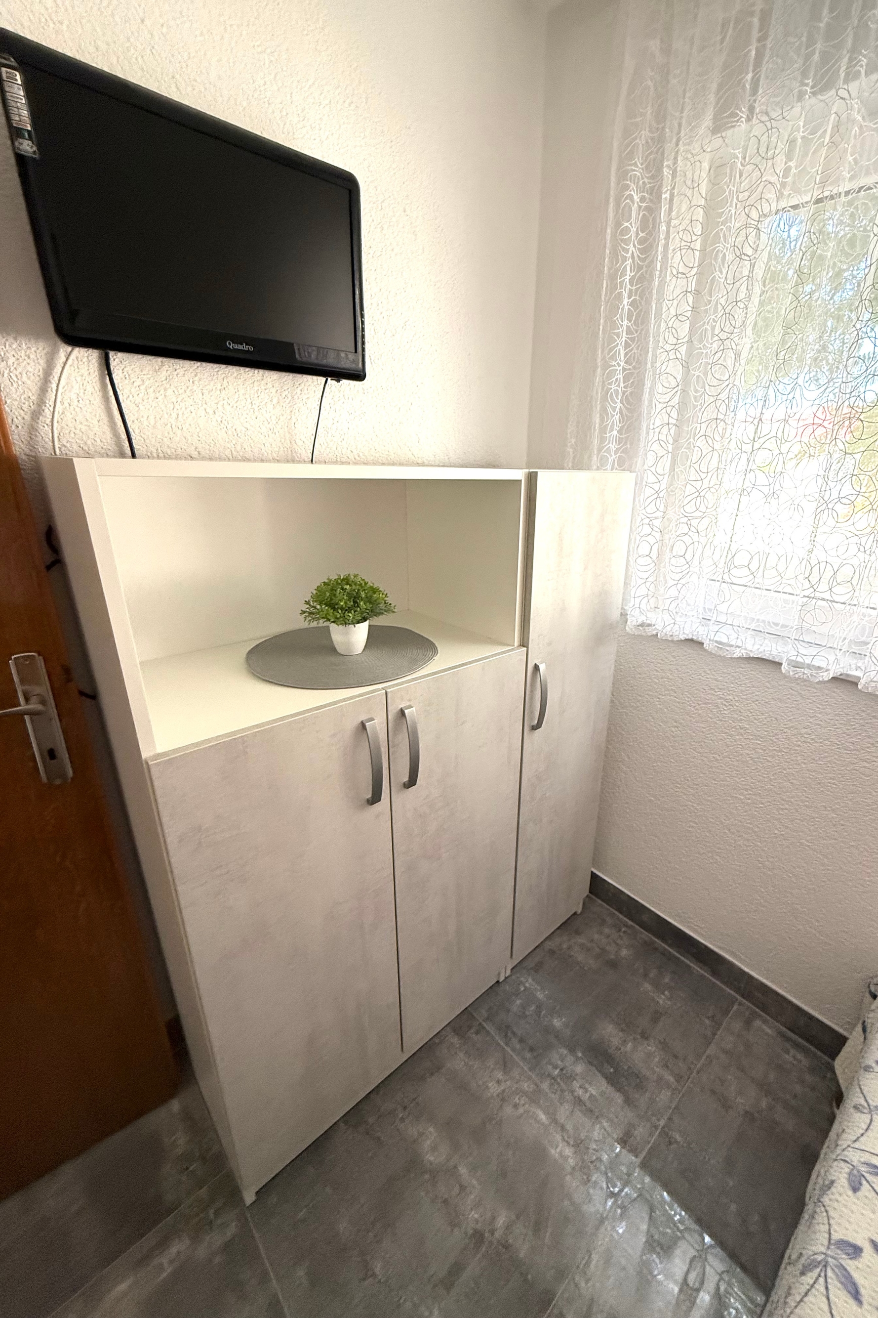 Three bedroom apartment with terrace Vir  A-a