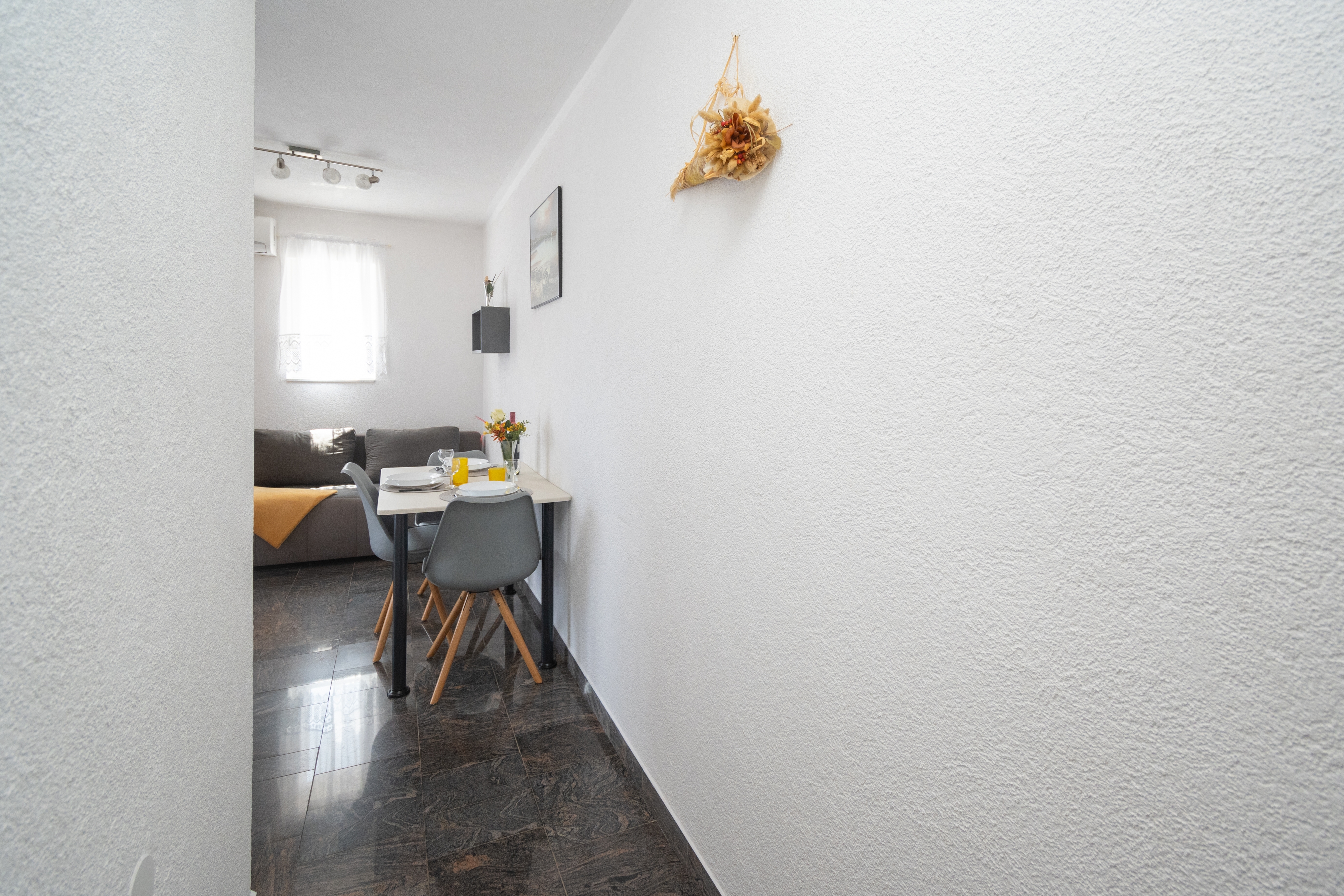 Three bedroom apartment with terrace Vir  A-a