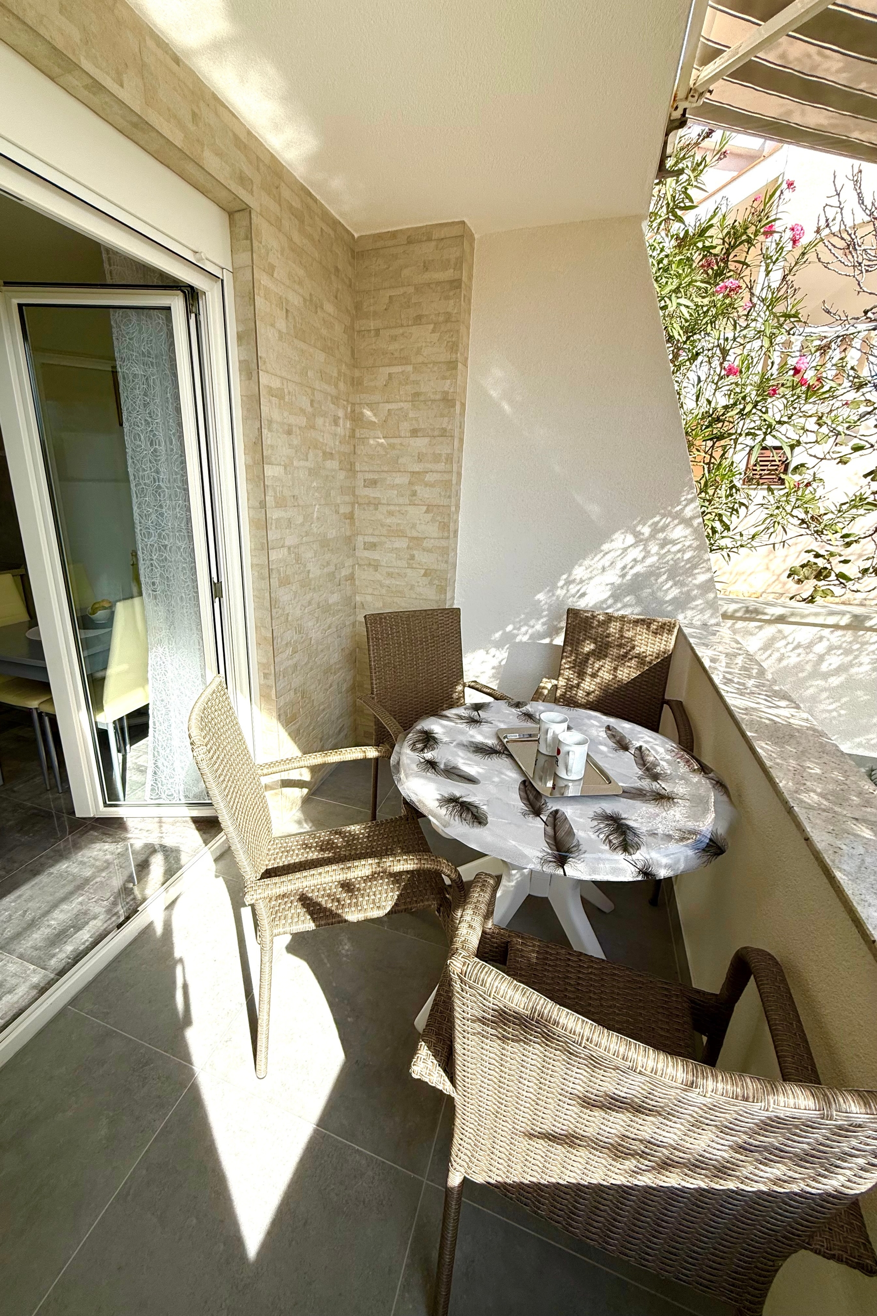 Three bedroom apartment with terrace Vir  A-a