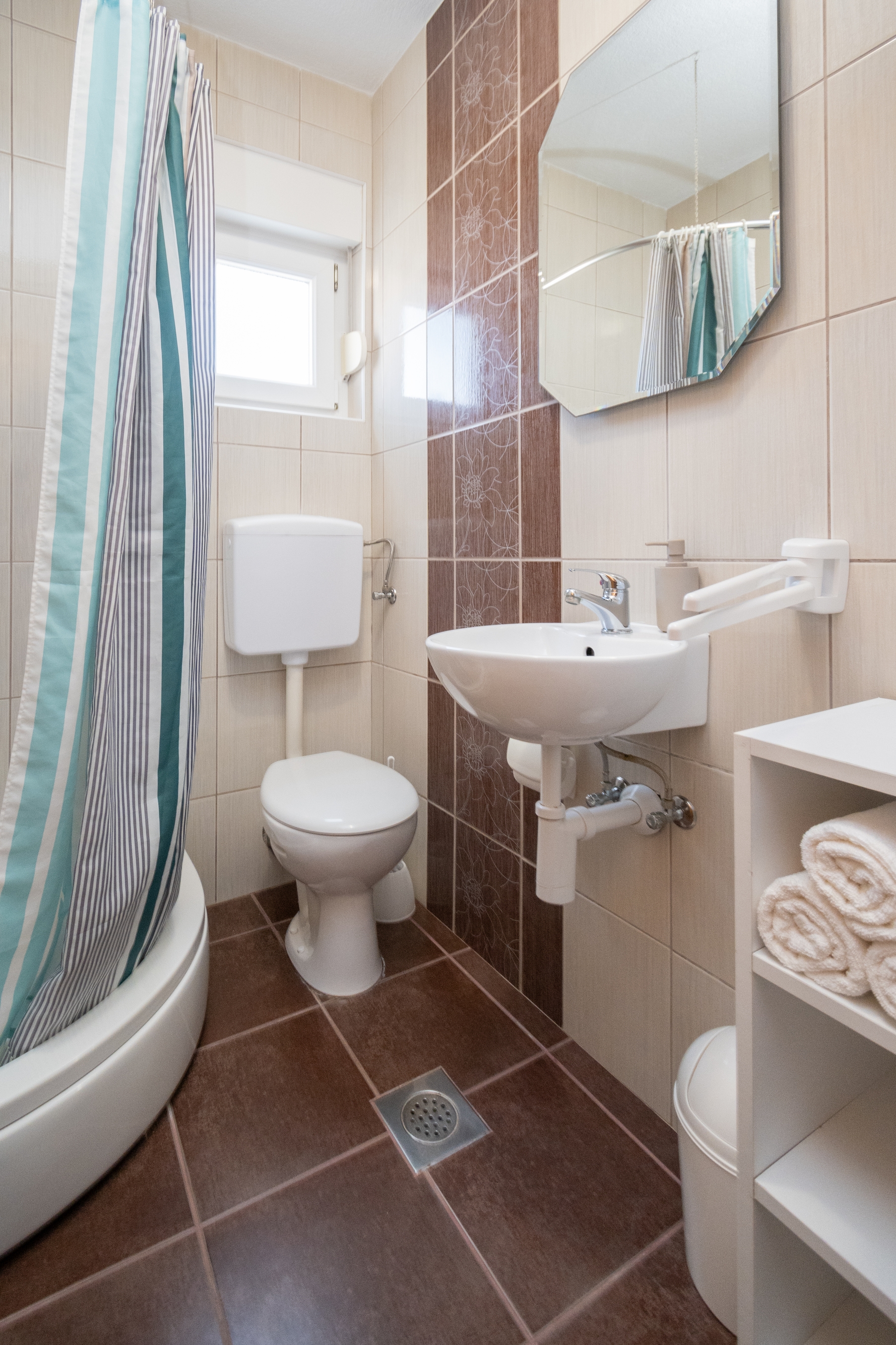 One bedroom apartment with terrace Vir  A-b
