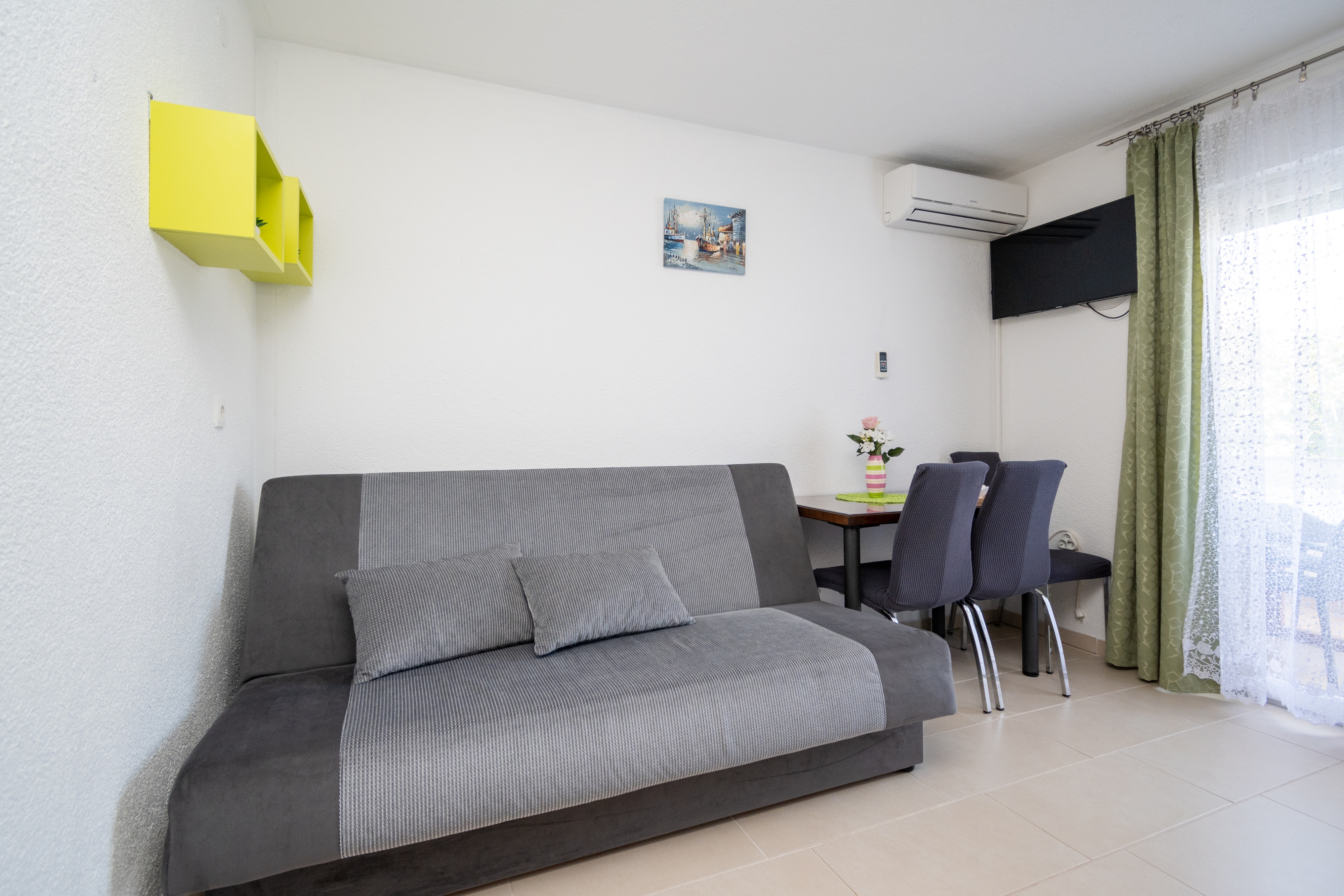 One bedroom apartment with terrace Vir (A-23221-b)