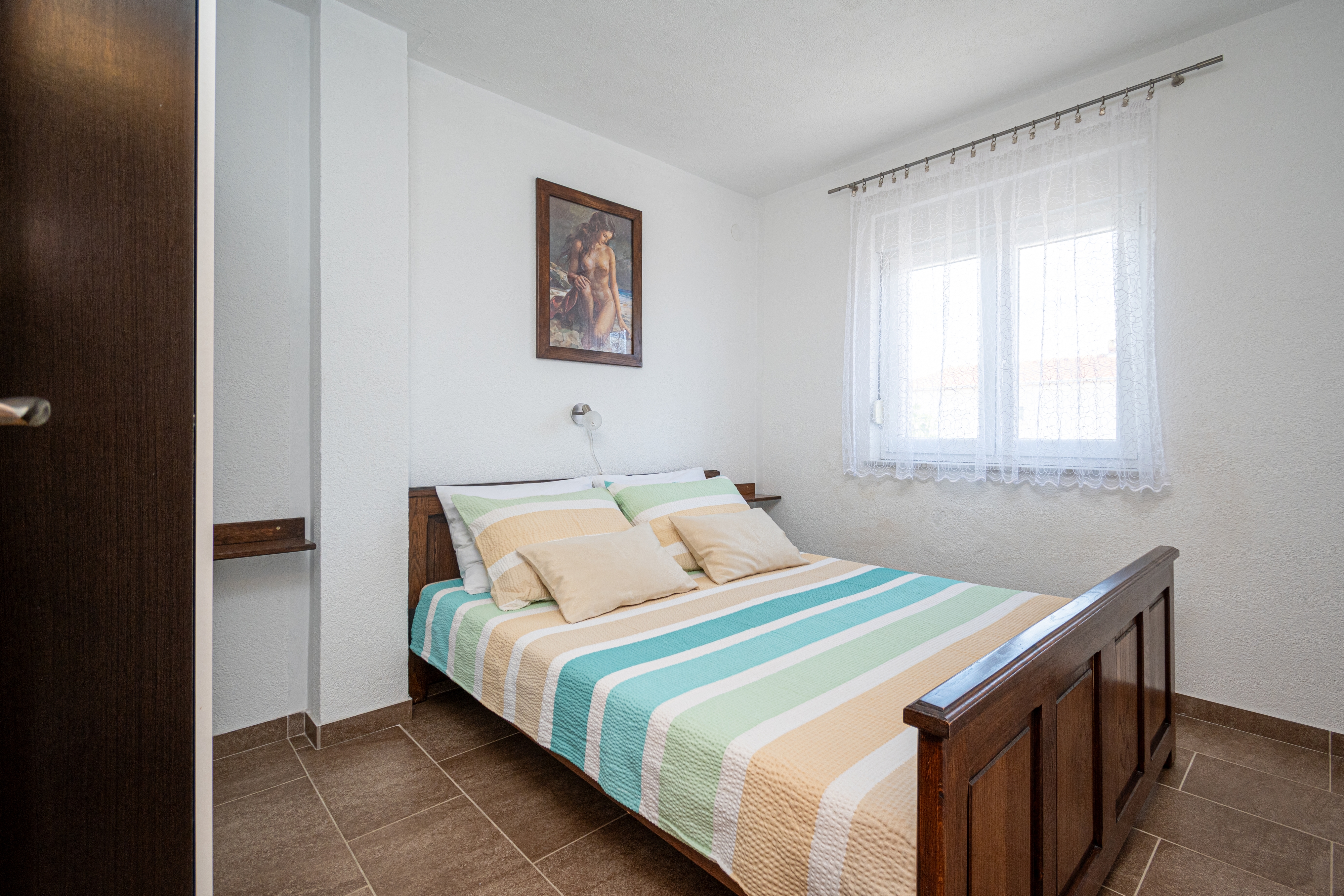 One bedroom apartment with terrace and sea view Vir  A-d