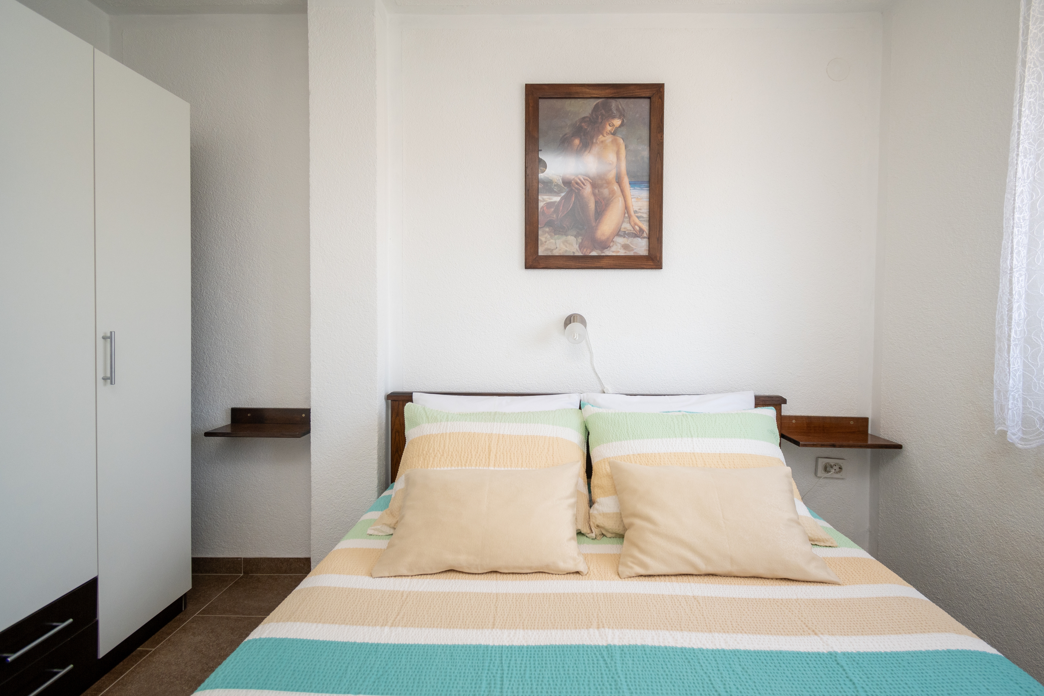 One bedroom apartment with terrace and sea view Vir  A-d