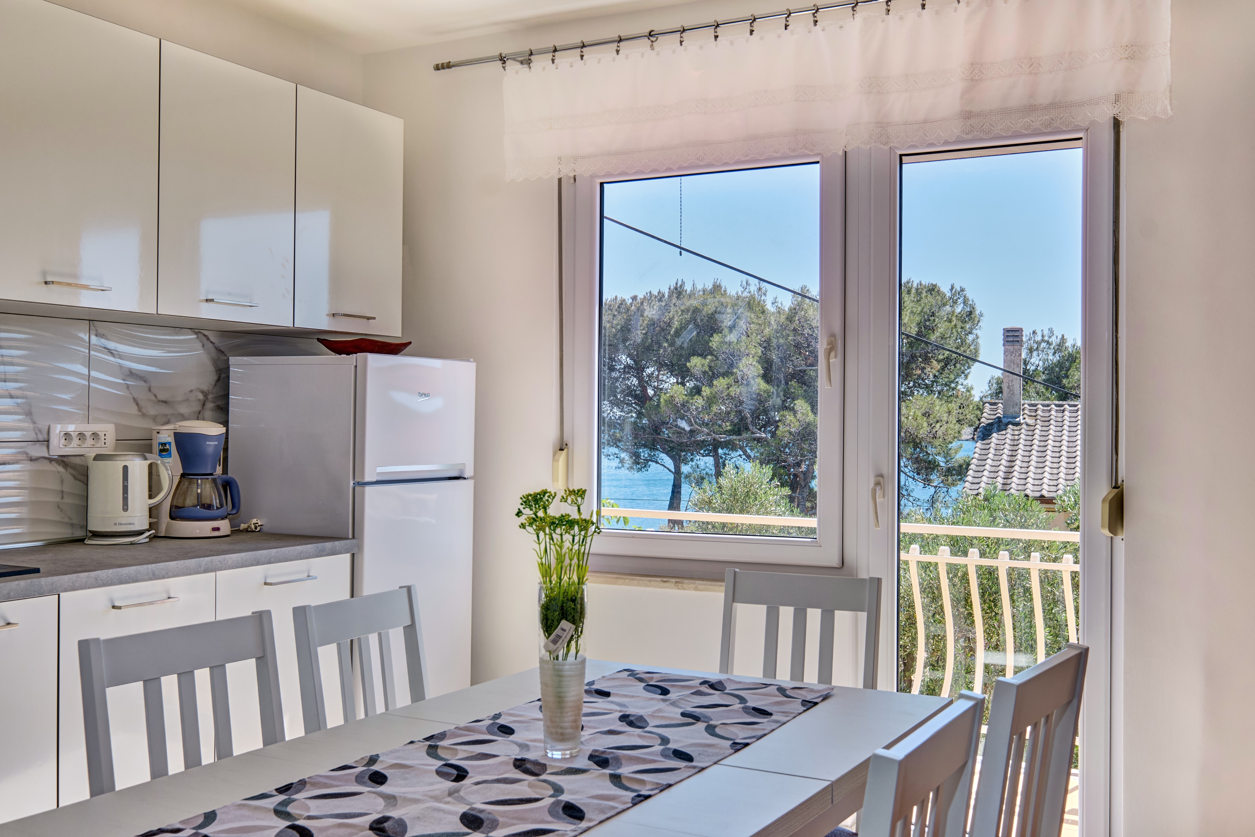 Three bedroom apartment with balcony and sea view Martinšćica, Cres (A-23222-a) Three bedroom apartment with balcony and sea view Martinšćica, Cres (A-23222-a)