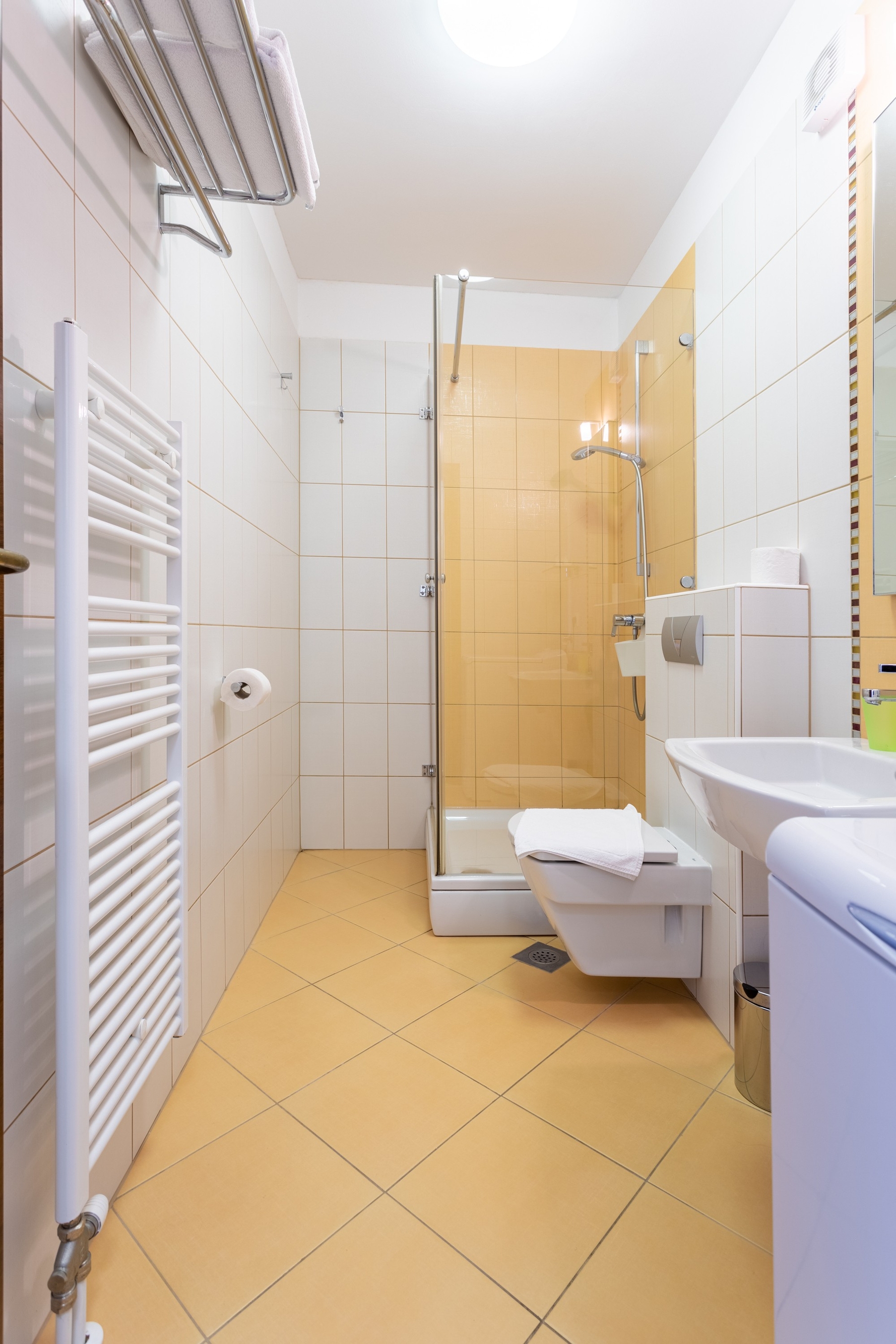 Two bedroom apartment with terrace and sea view Splitska, Brač  A-a