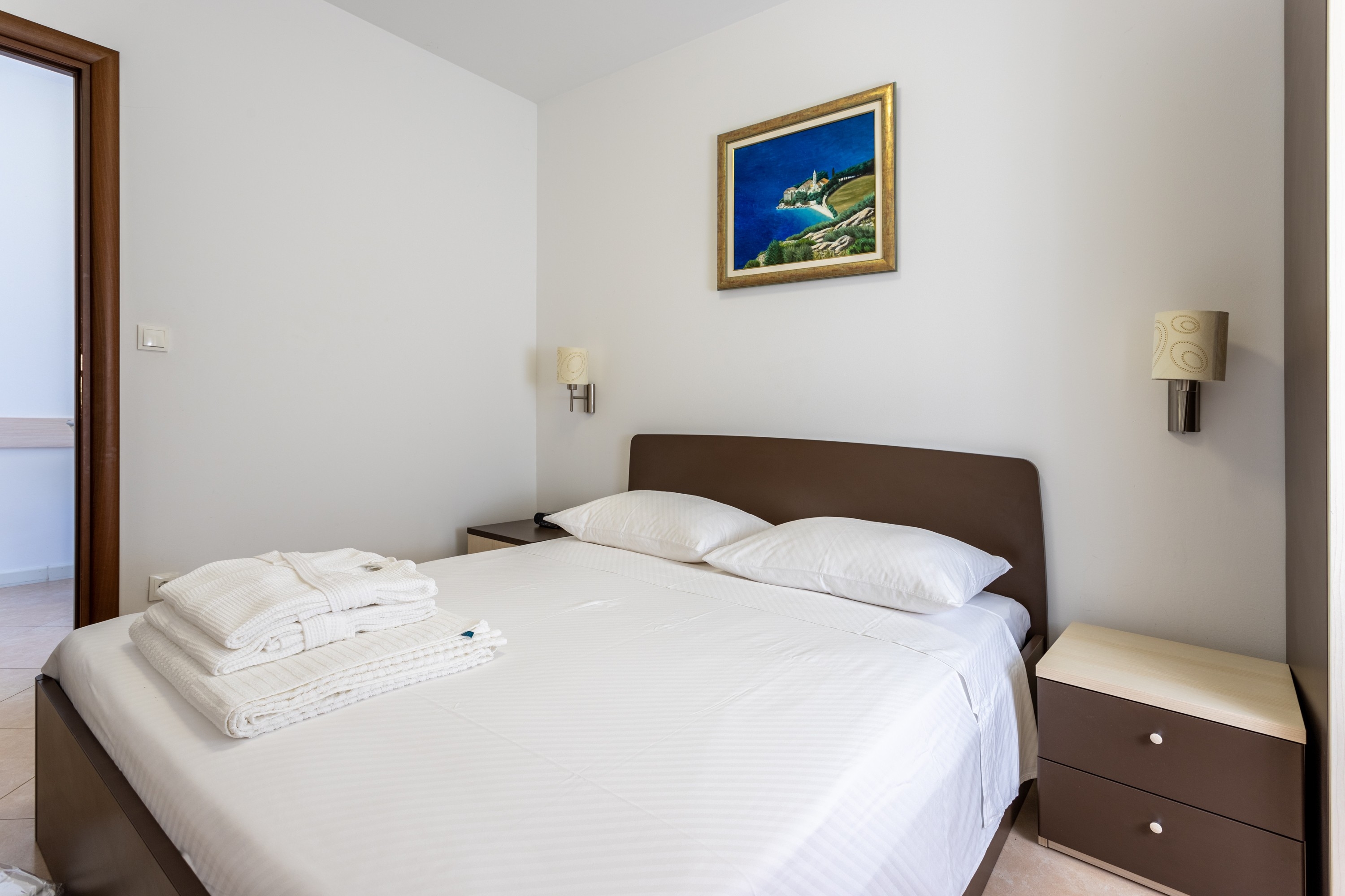 Two bedroom apartment with terrace and sea view Splitska, Brač  A-a