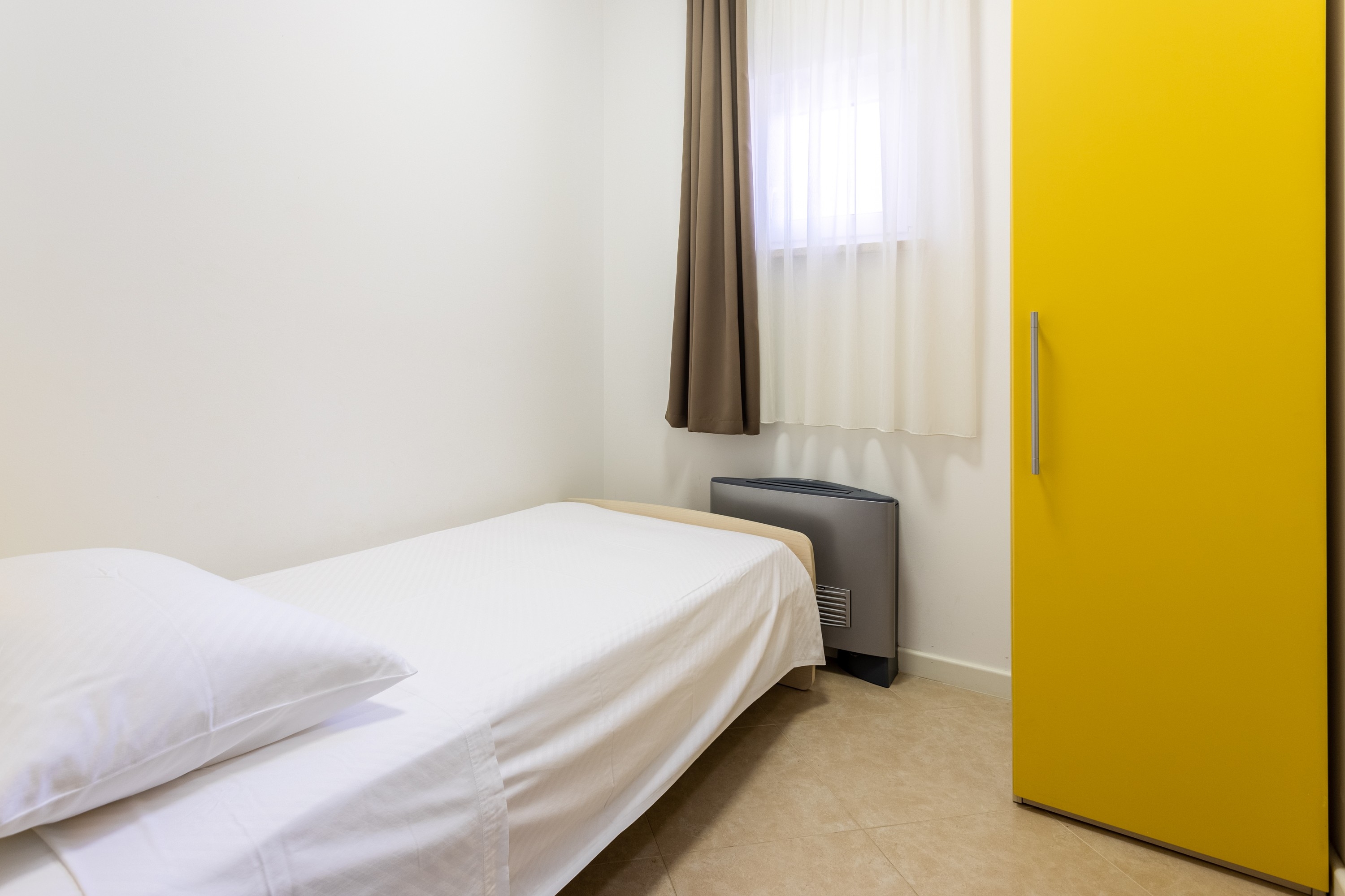 Two bedroom apartment with terrace Splitska, Brač  A-b