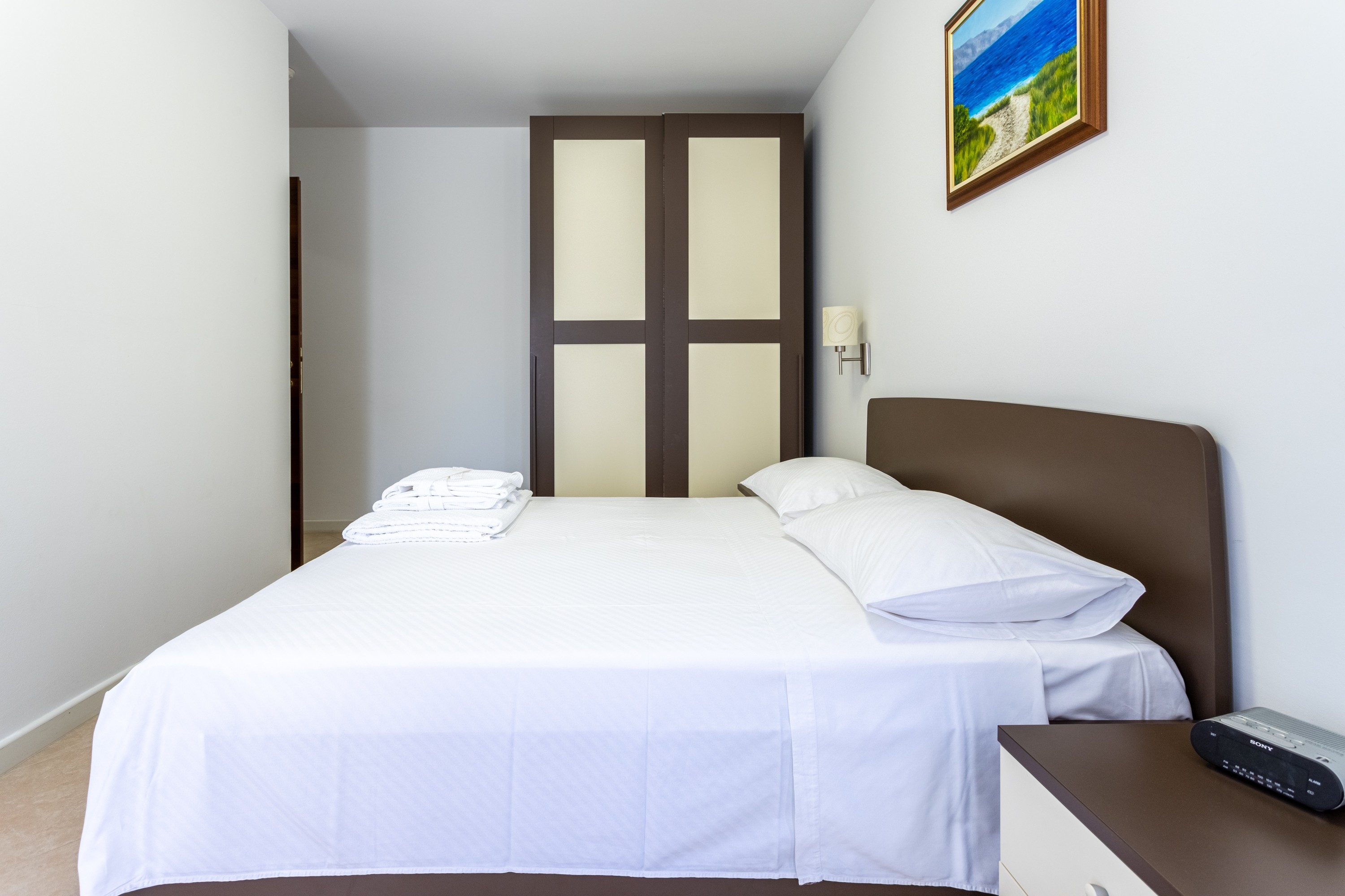 Two bedroom apartment with terrace Splitska, Brač  A-b
