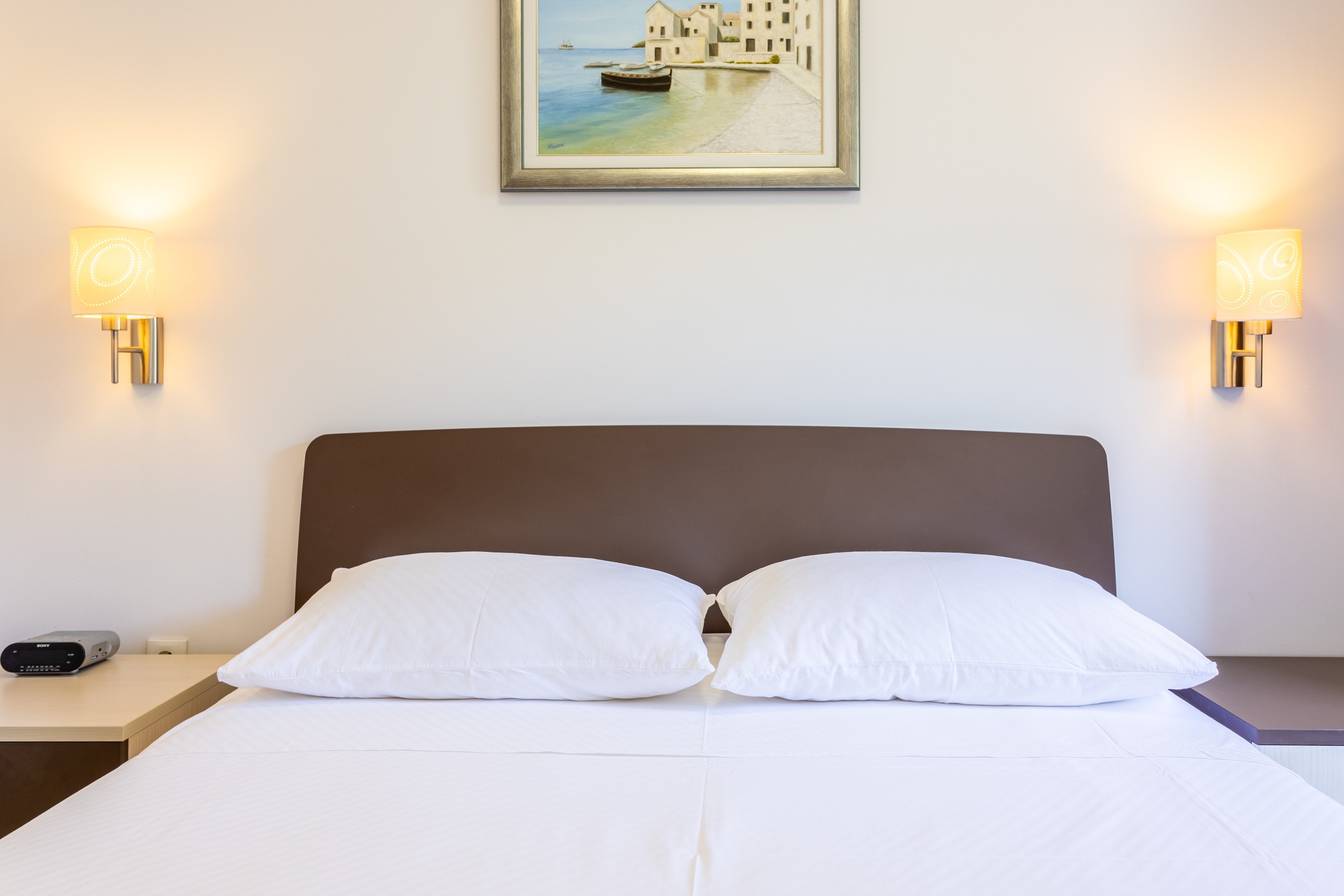 Two bedroom apartment with terrace and sea view Splitska, Brač  A-c