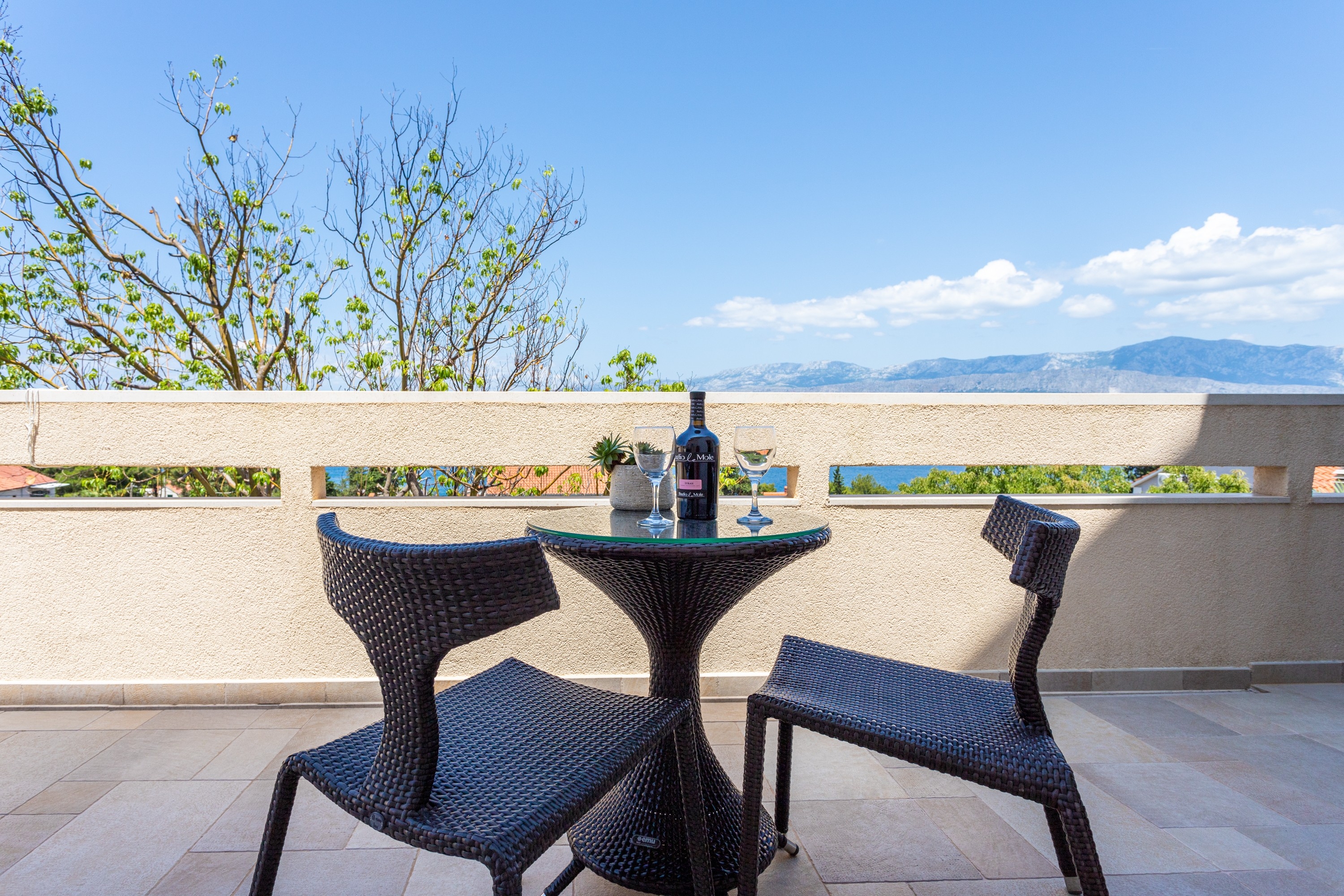 Two bedroom apartment with terrace and sea view Splitska, Brač  A-c