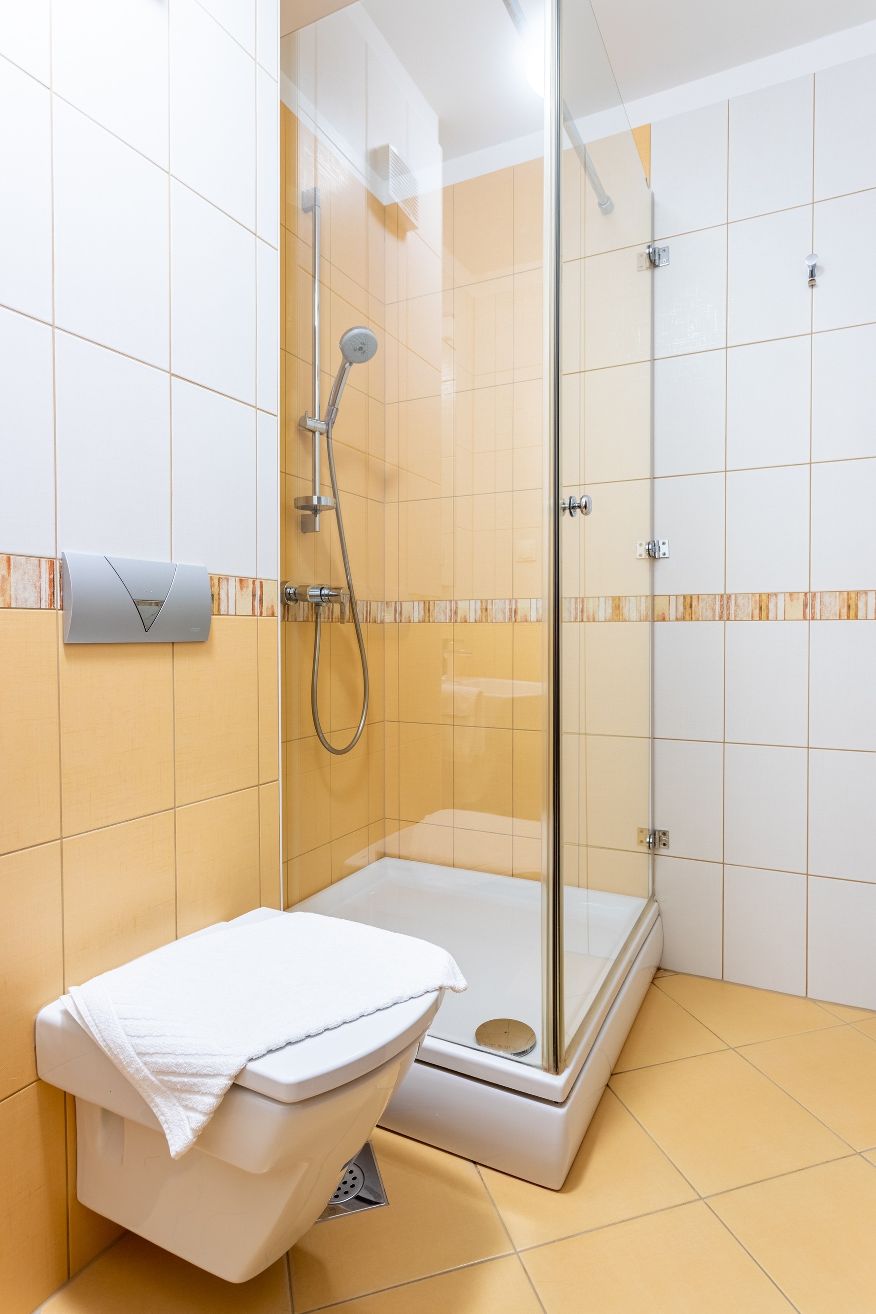 Studio flat with terrace Splitska, Brač  AS-c