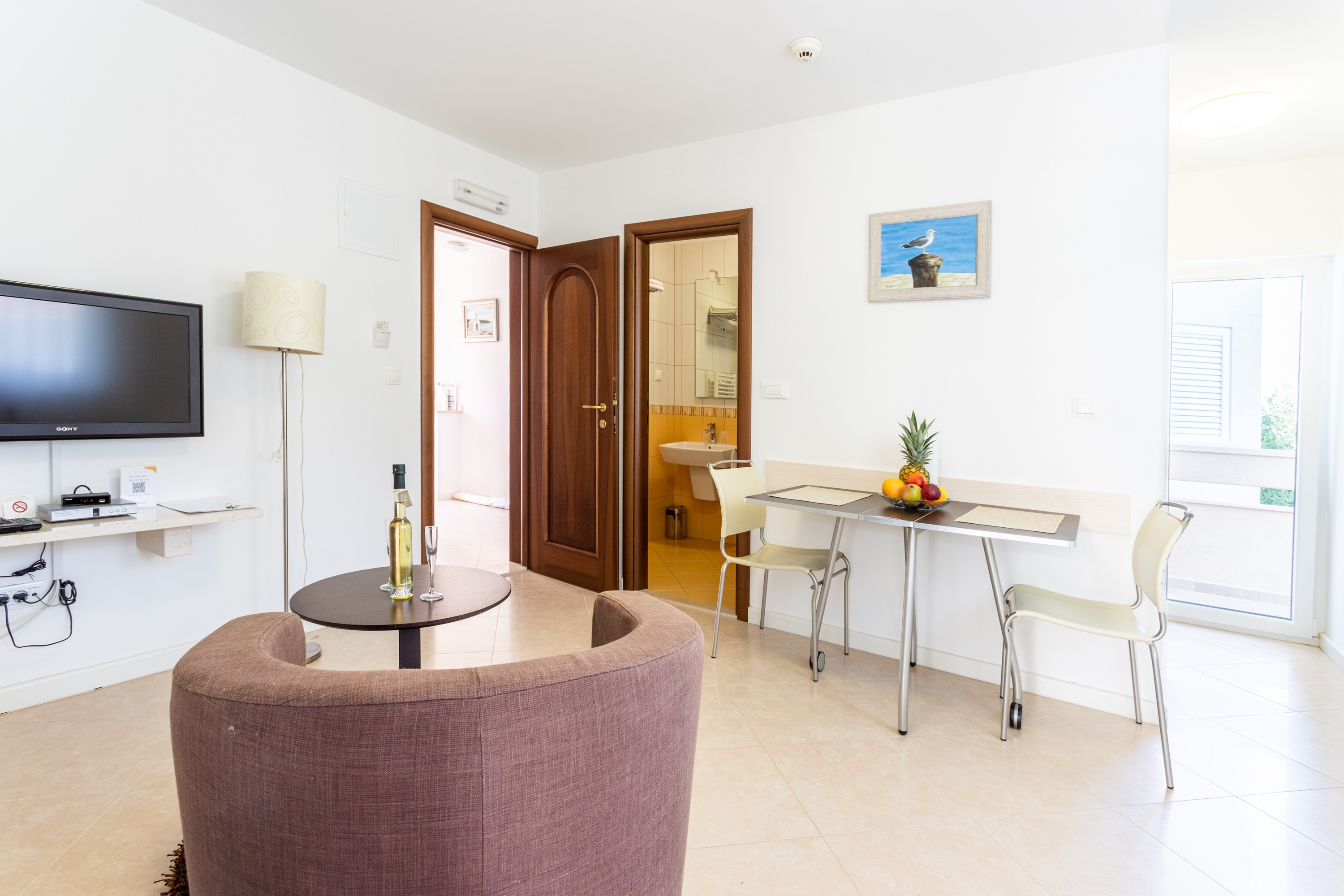 Studio flat with terrace Splitska, Brač (AS-23224-c)