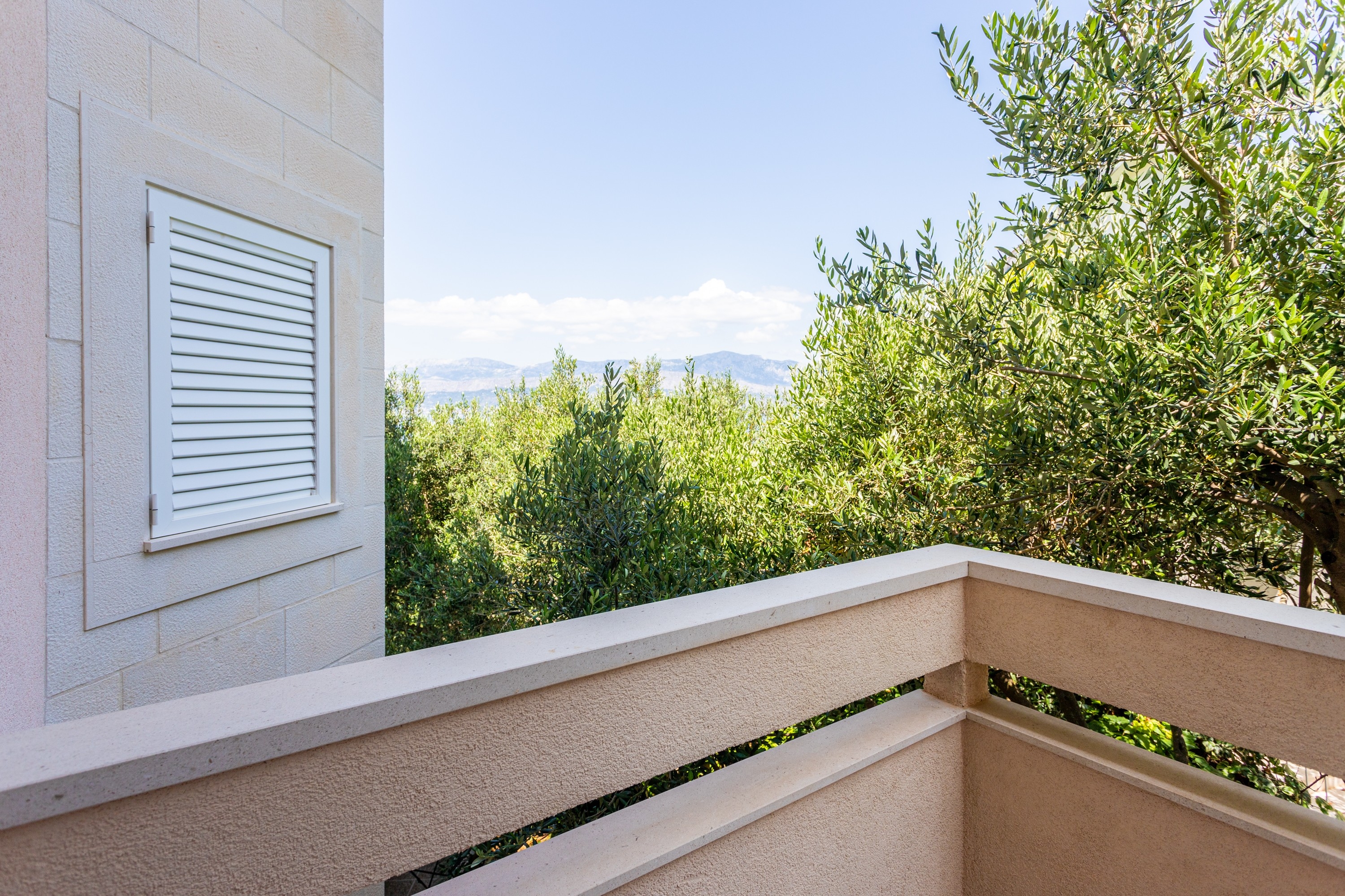 Studio flat with terrace Splitska, Brač  AS-c