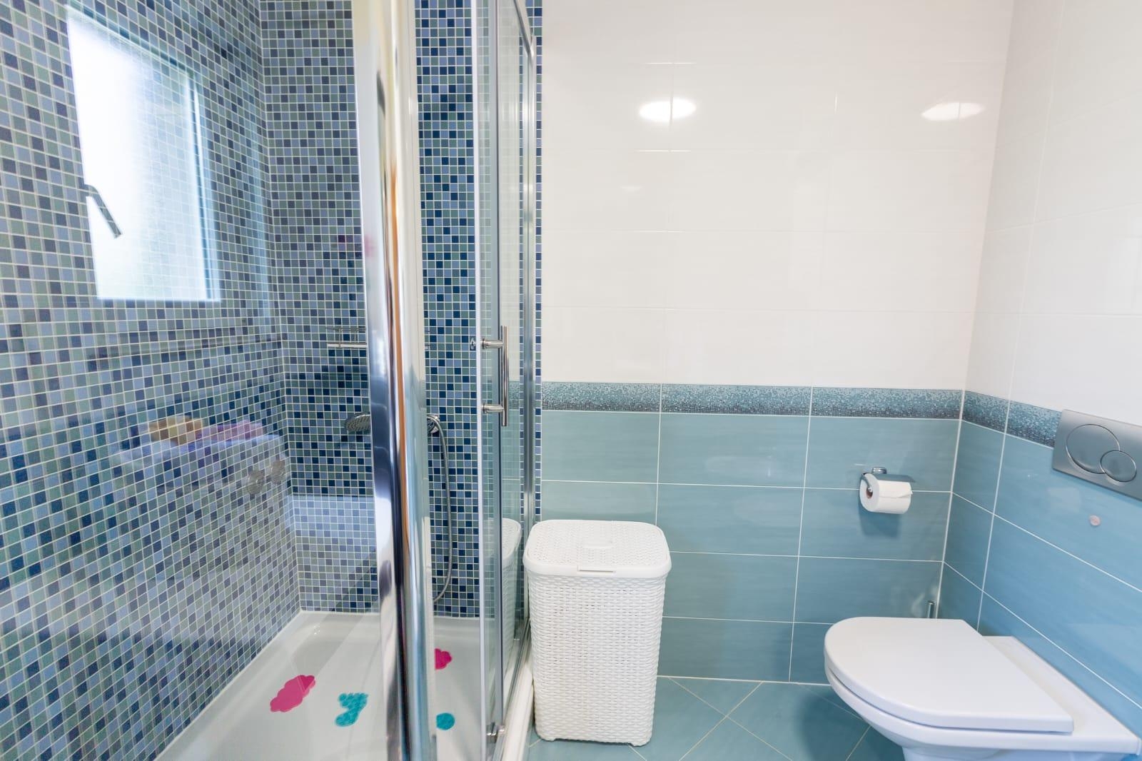Three bedroom apartment with terrace and sea view Kaštel Sućurac, Kaštela  A-a