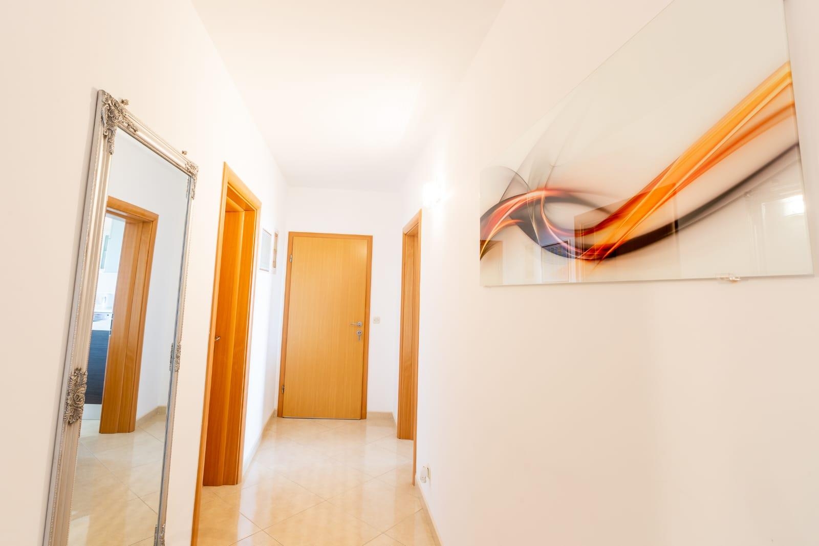 Three bedroom apartment with terrace and sea view Kaštel Sućurac, Kaštela  A-a